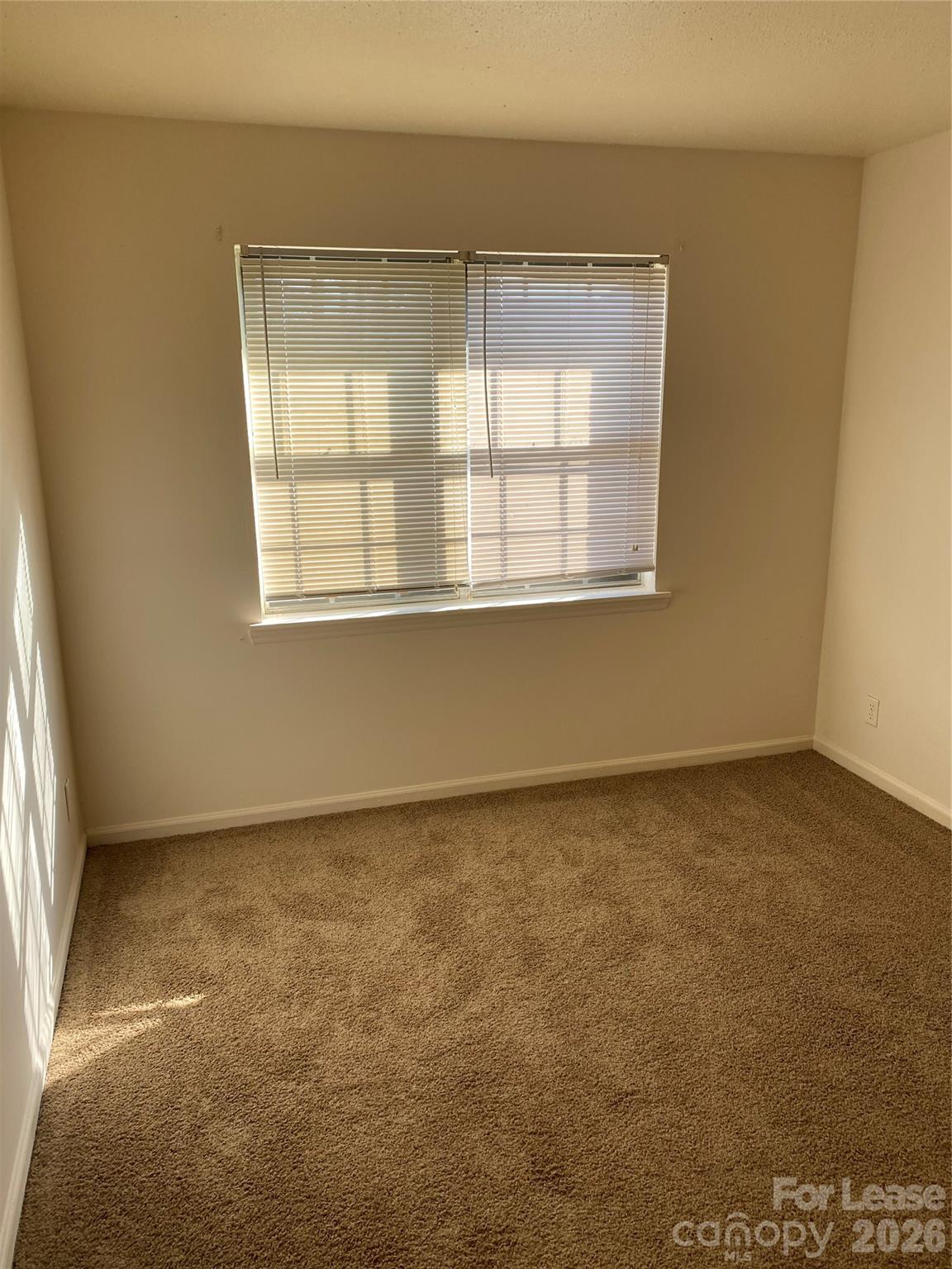 5819 Hunting Ridge Lane H Property Photo 4