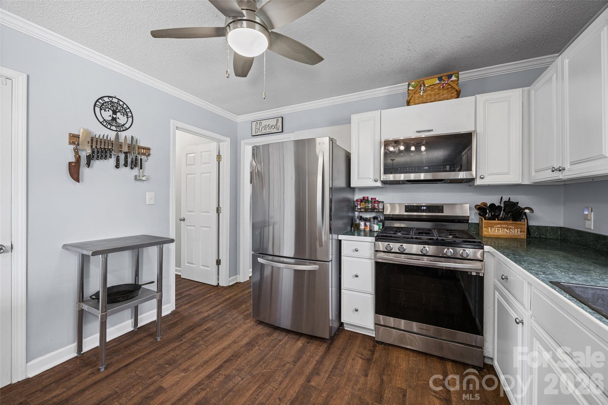 5240 Spring Glen Property Photo 11