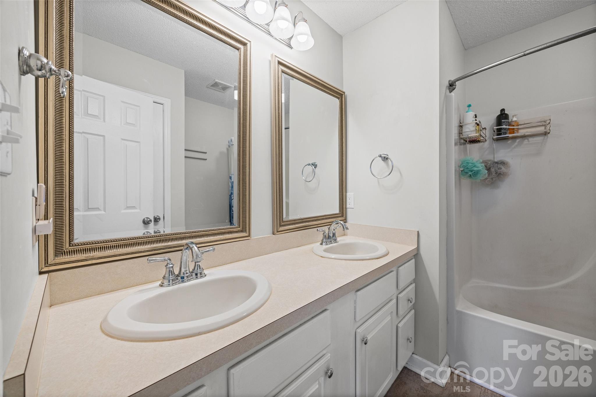 5240 Spring Glen Property Photo 18