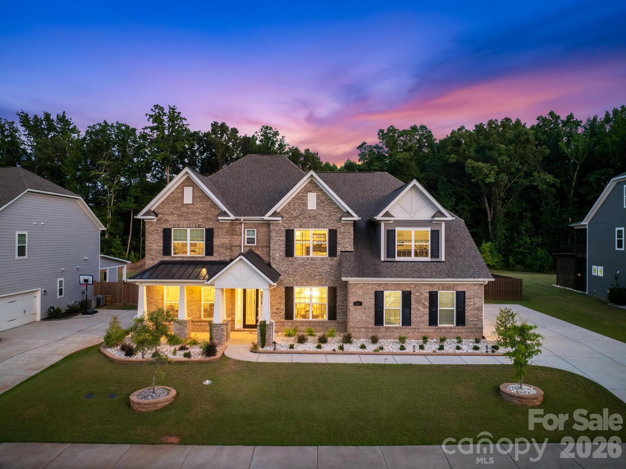 809 Brown Creek Drive Property Photo 1