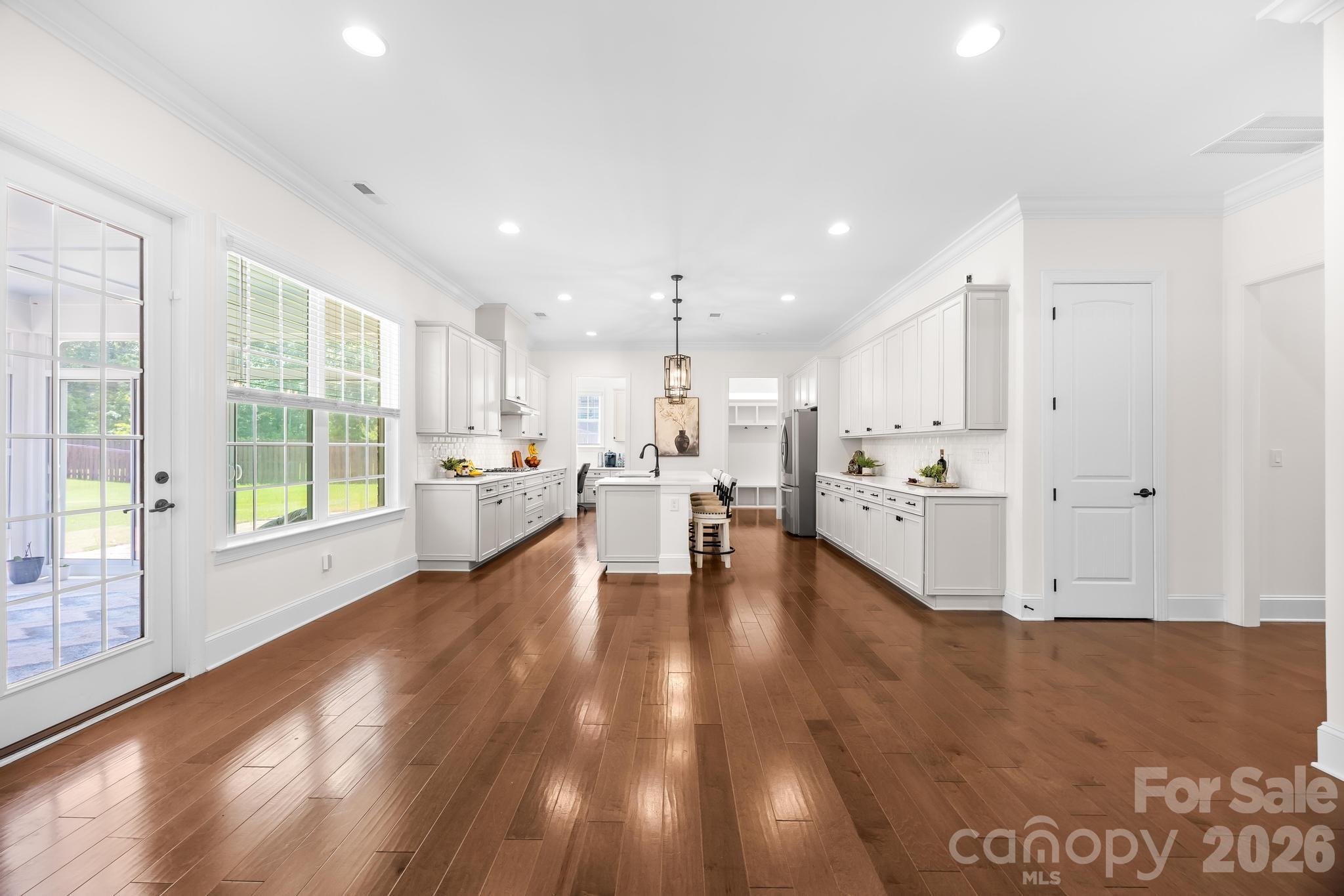 809 Brown Creek Drive Property Photo 11