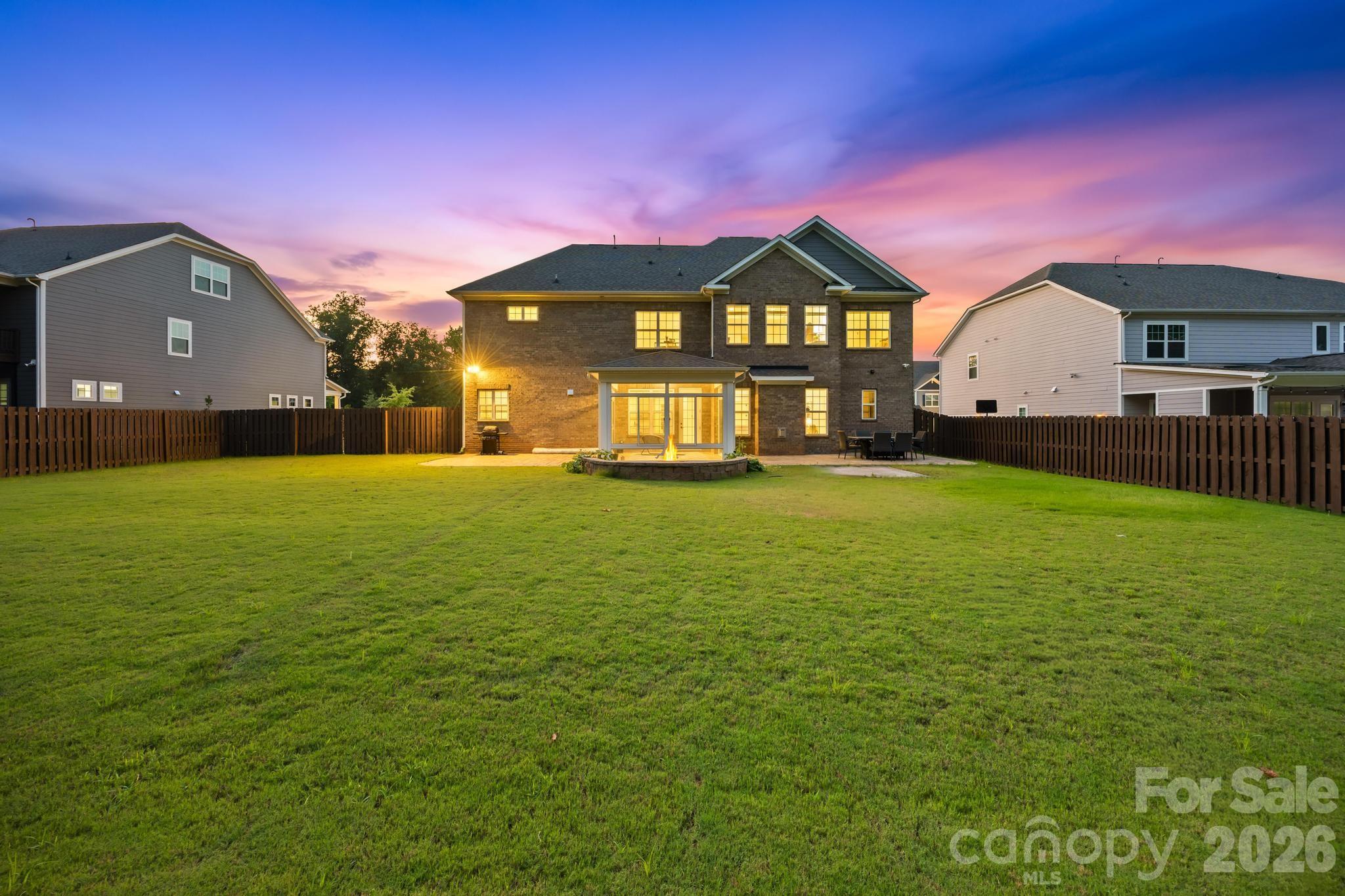 809 Brown Creek Drive Property Photo 36