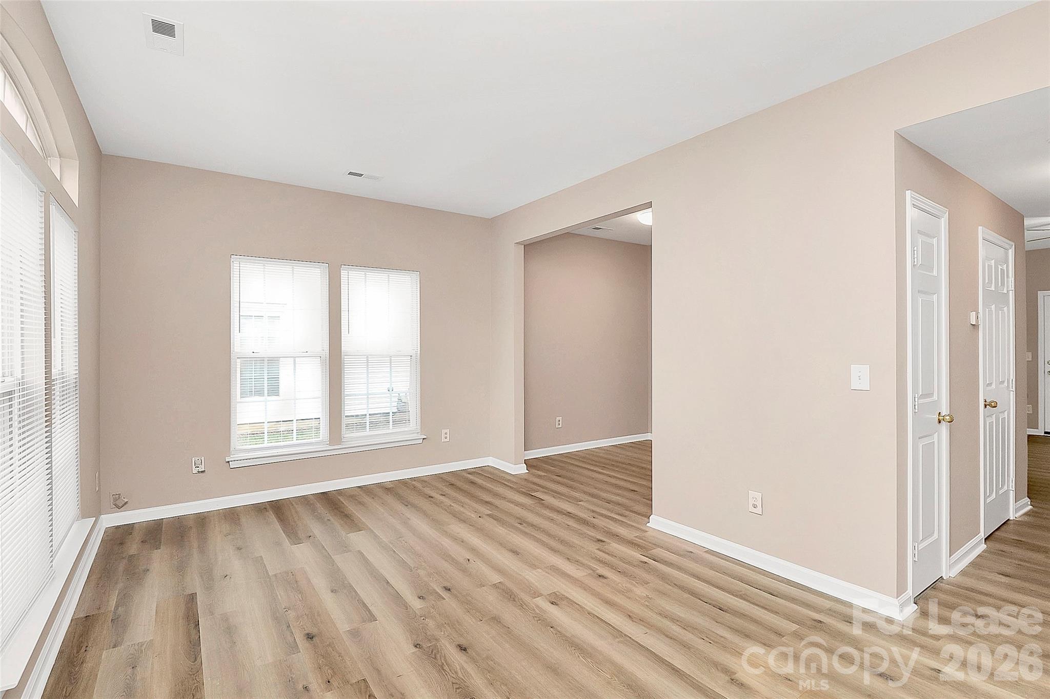 12260 Jessica Place Property Photo 4