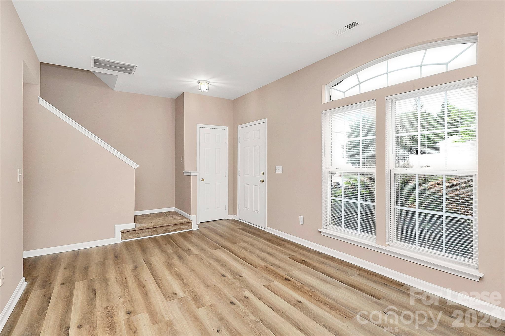 12260 Jessica Place Property Photo 6