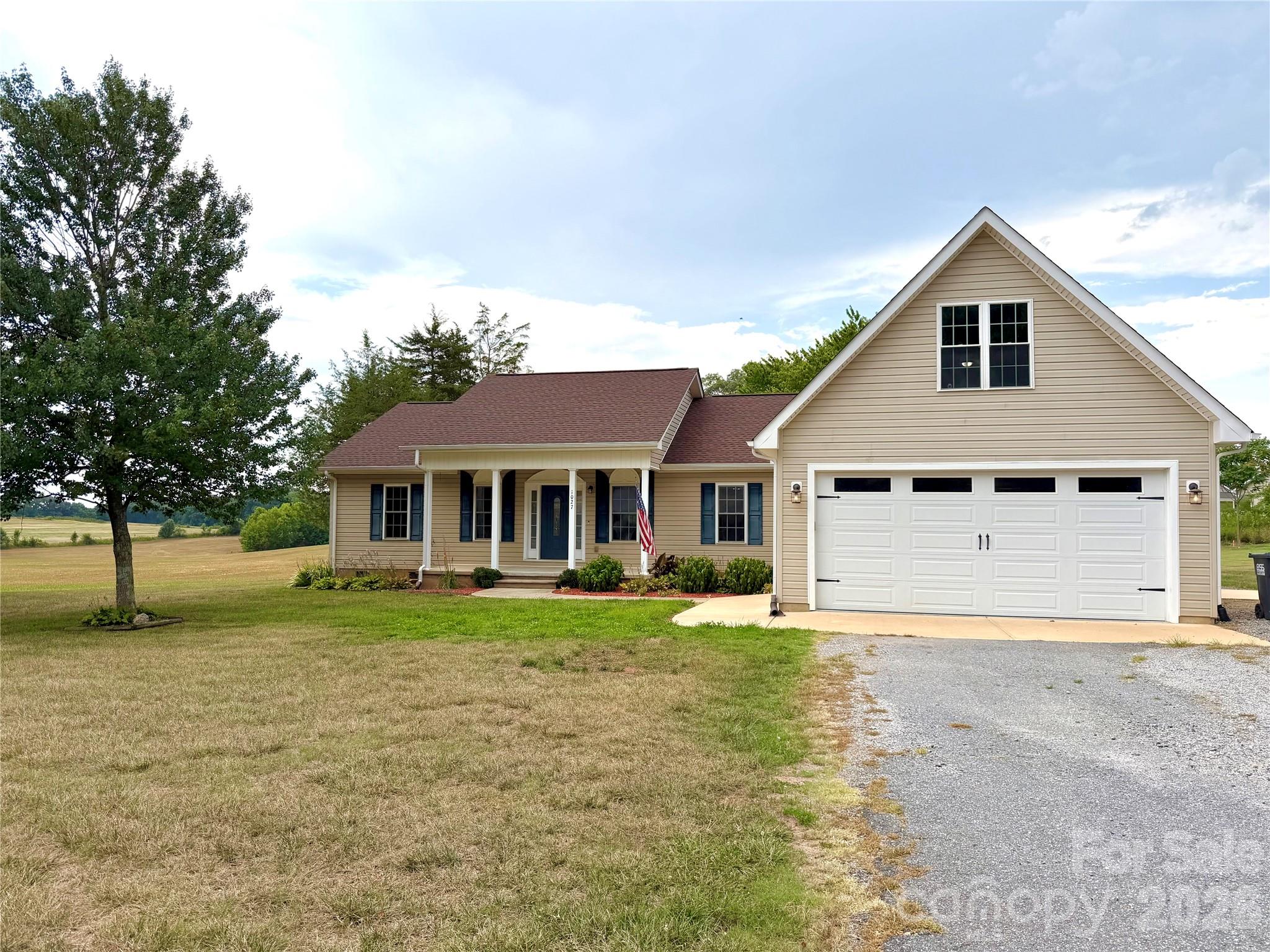 1027 Tabor Road Property Photo 2