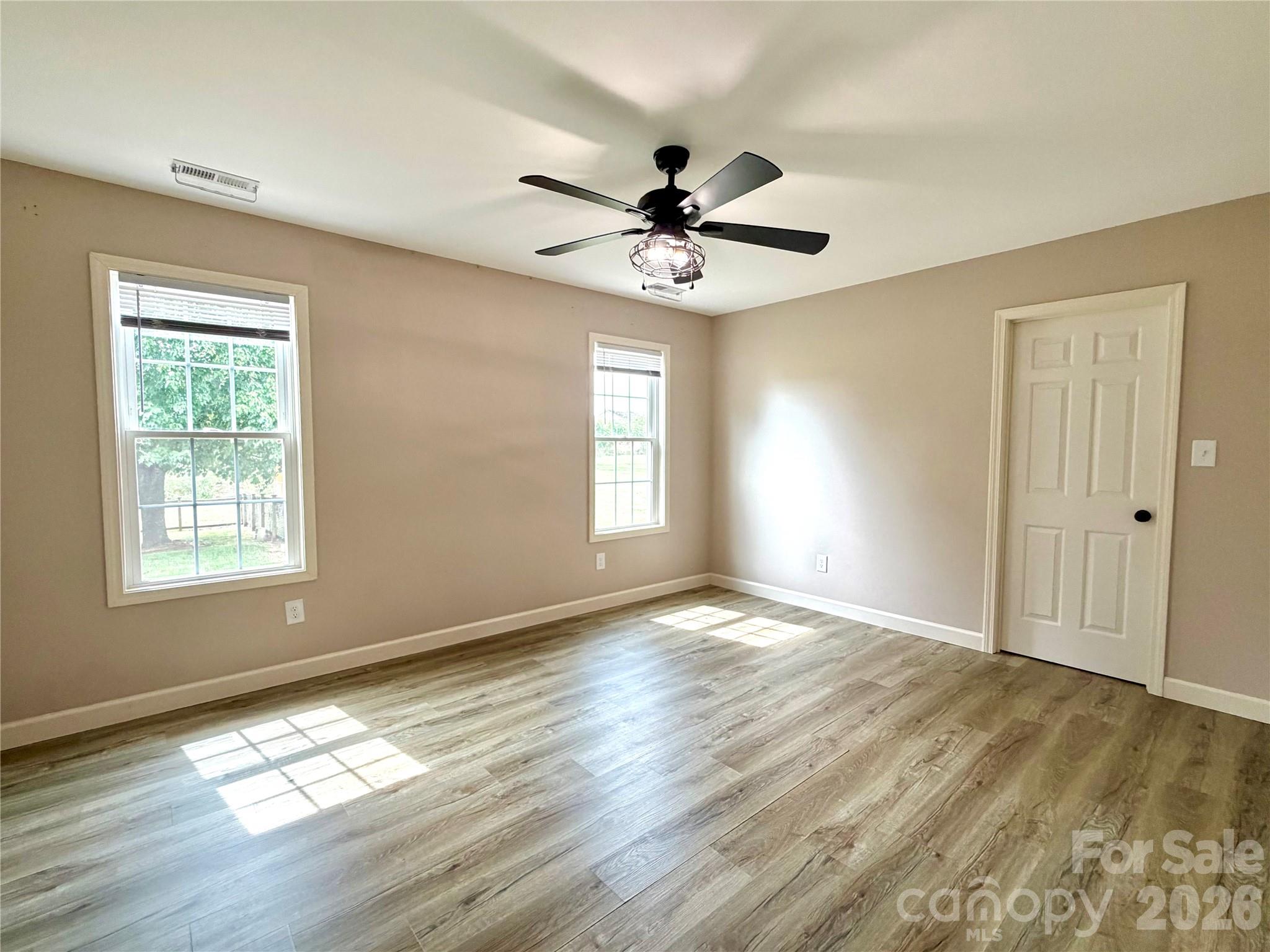 1027 Tabor Road Property Photo 10