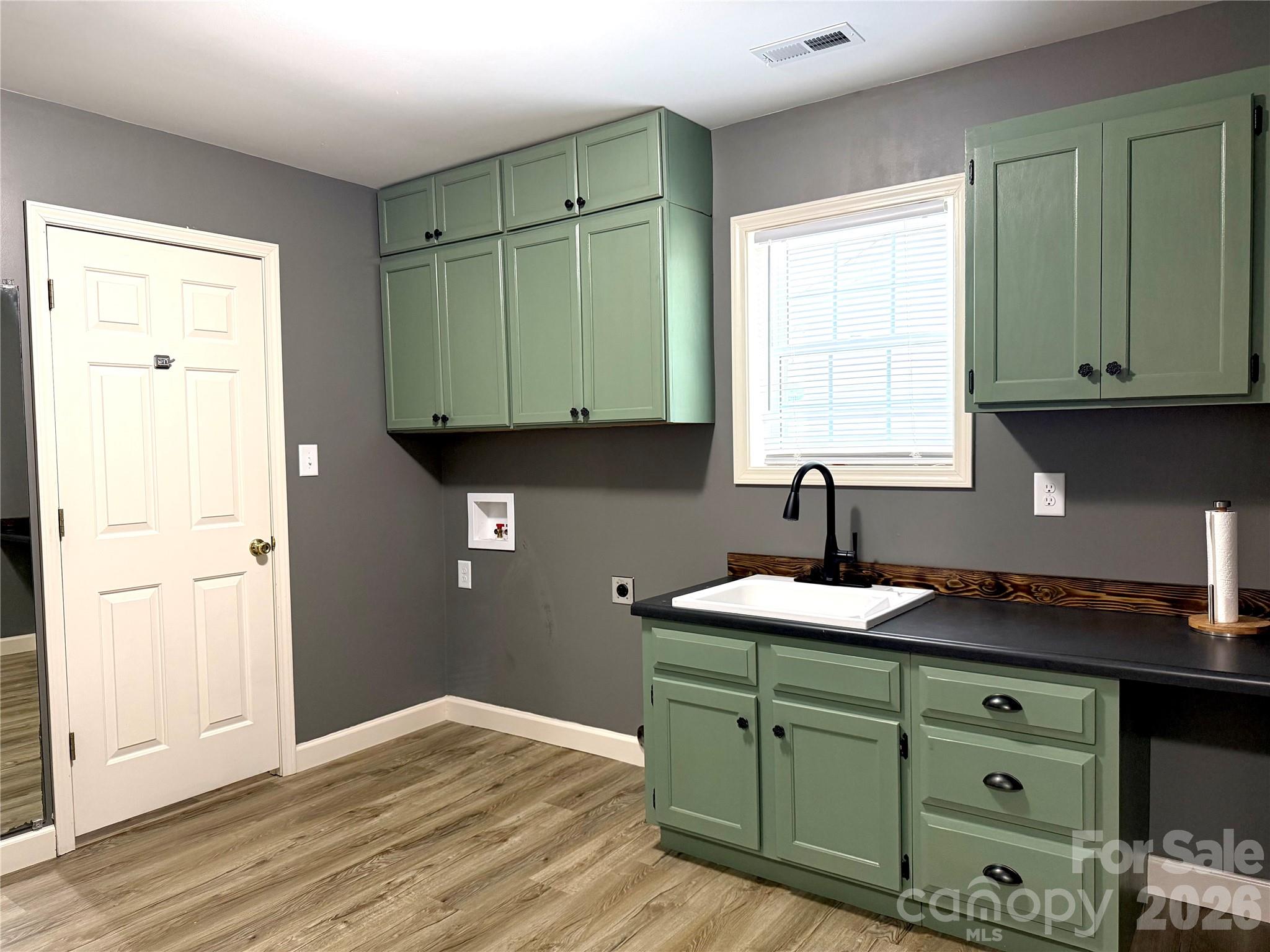 1027 Tabor Road Property Photo 15