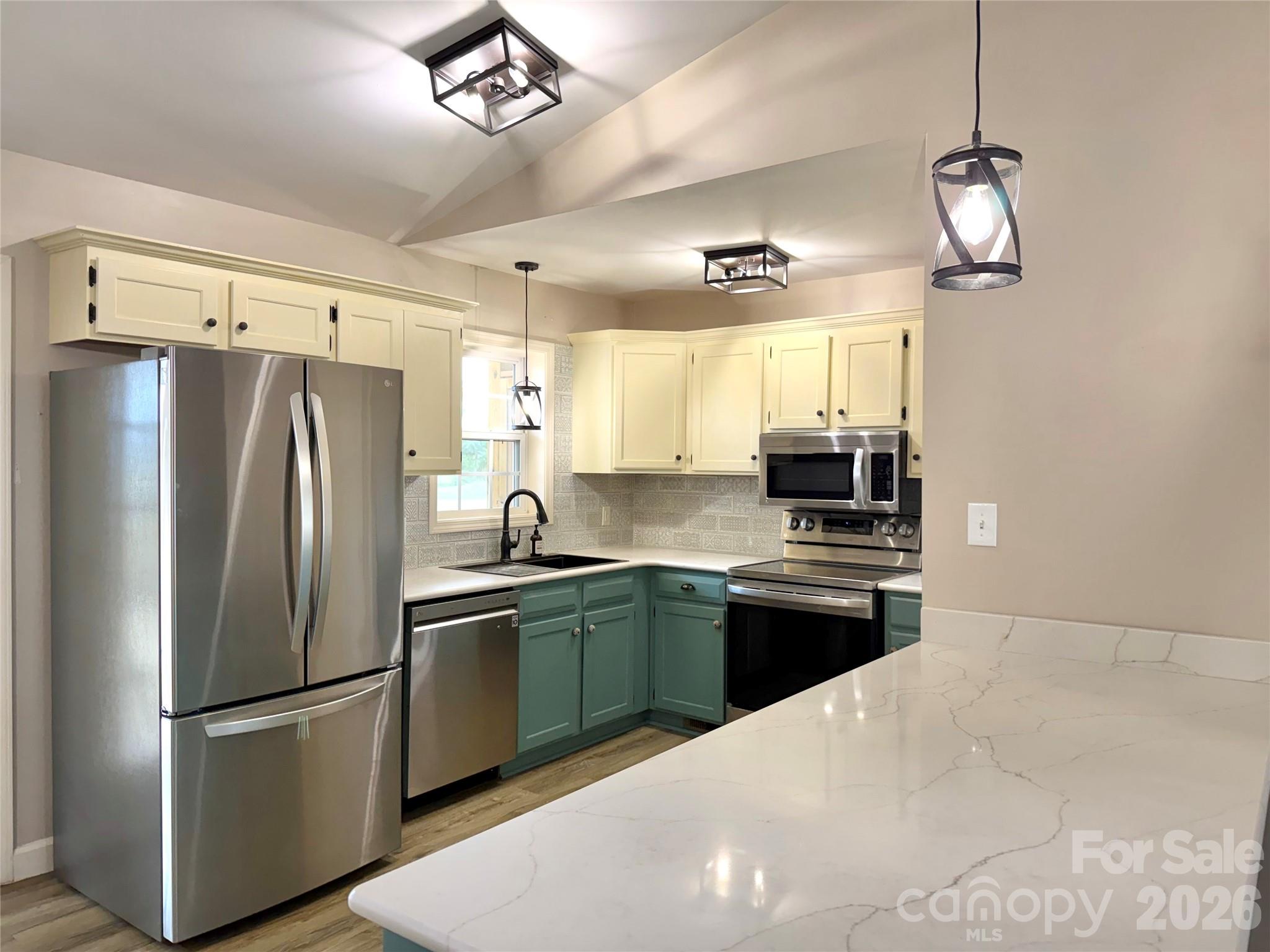 1027 Tabor Road Property Photo 27