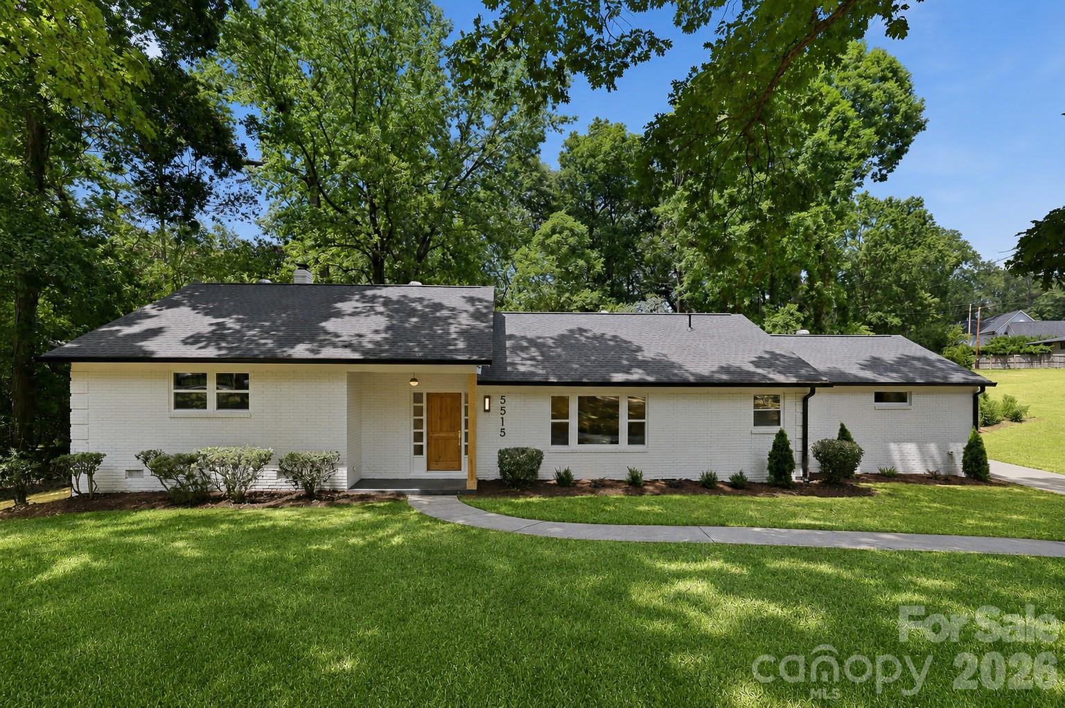 5515 Doncaster Drive Property Photo 1