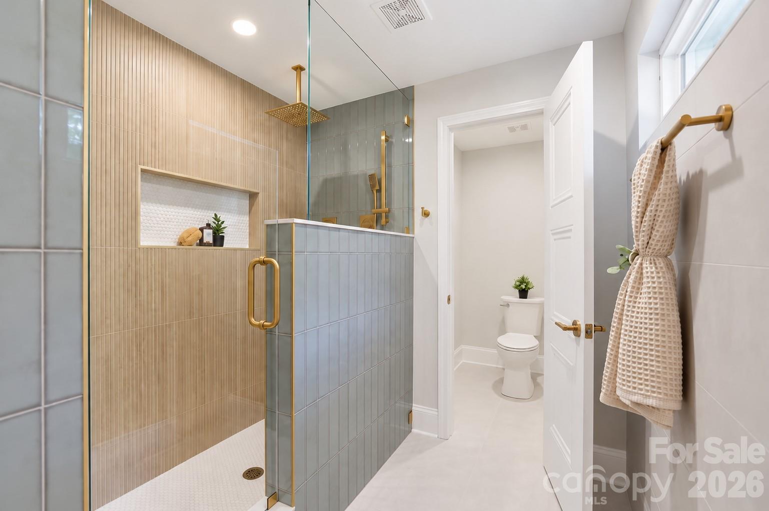 5515 Doncaster Drive Property Photo 9