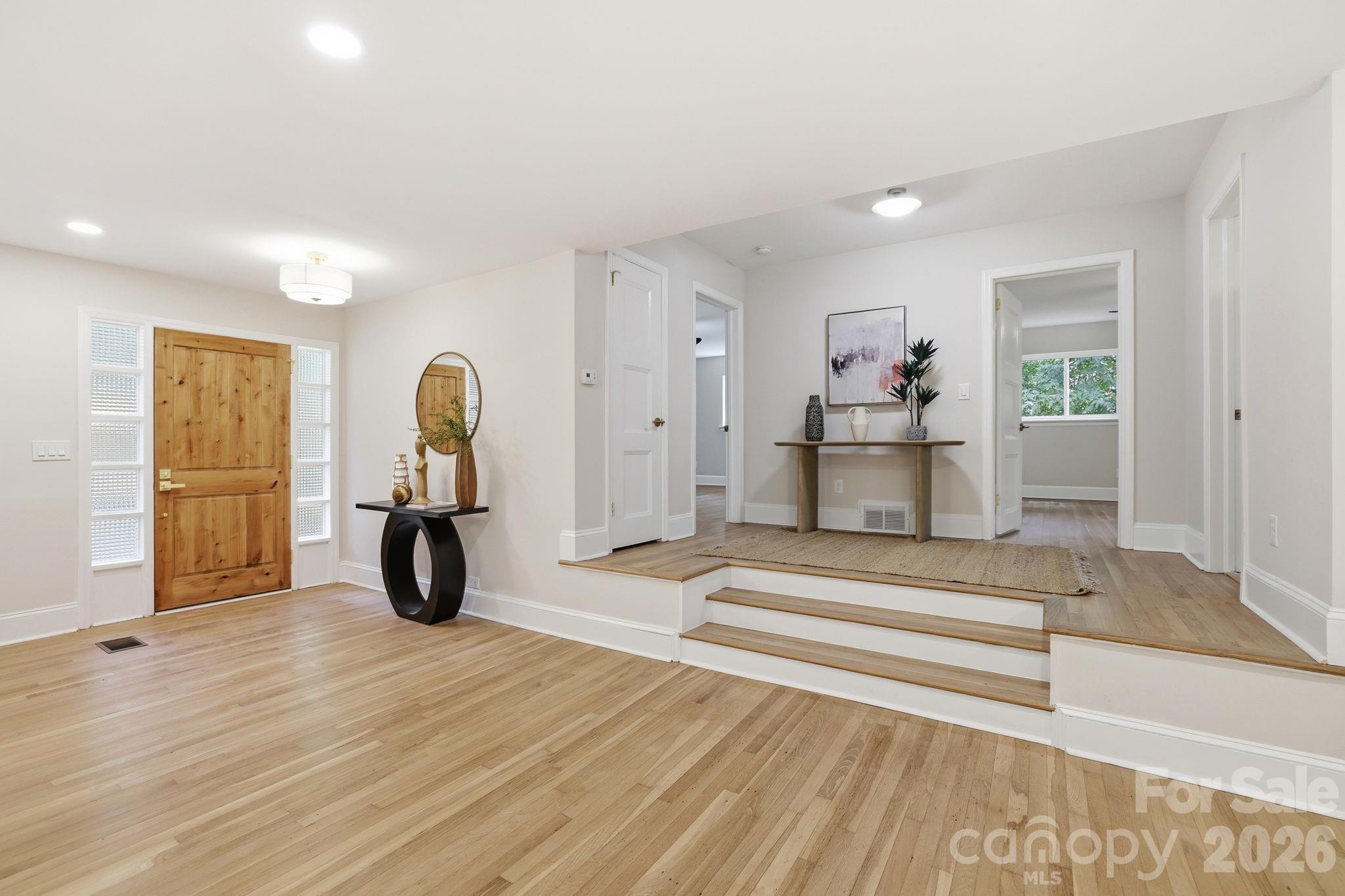 5515 Doncaster Drive Property Photo 18