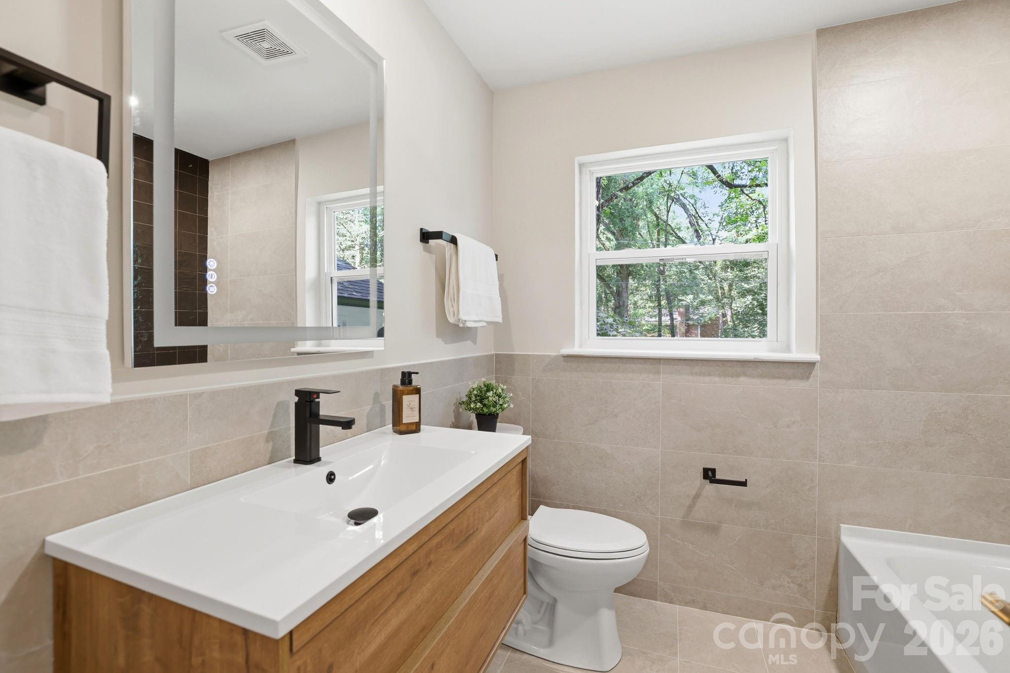 5515 Doncaster Drive Property Photo 20