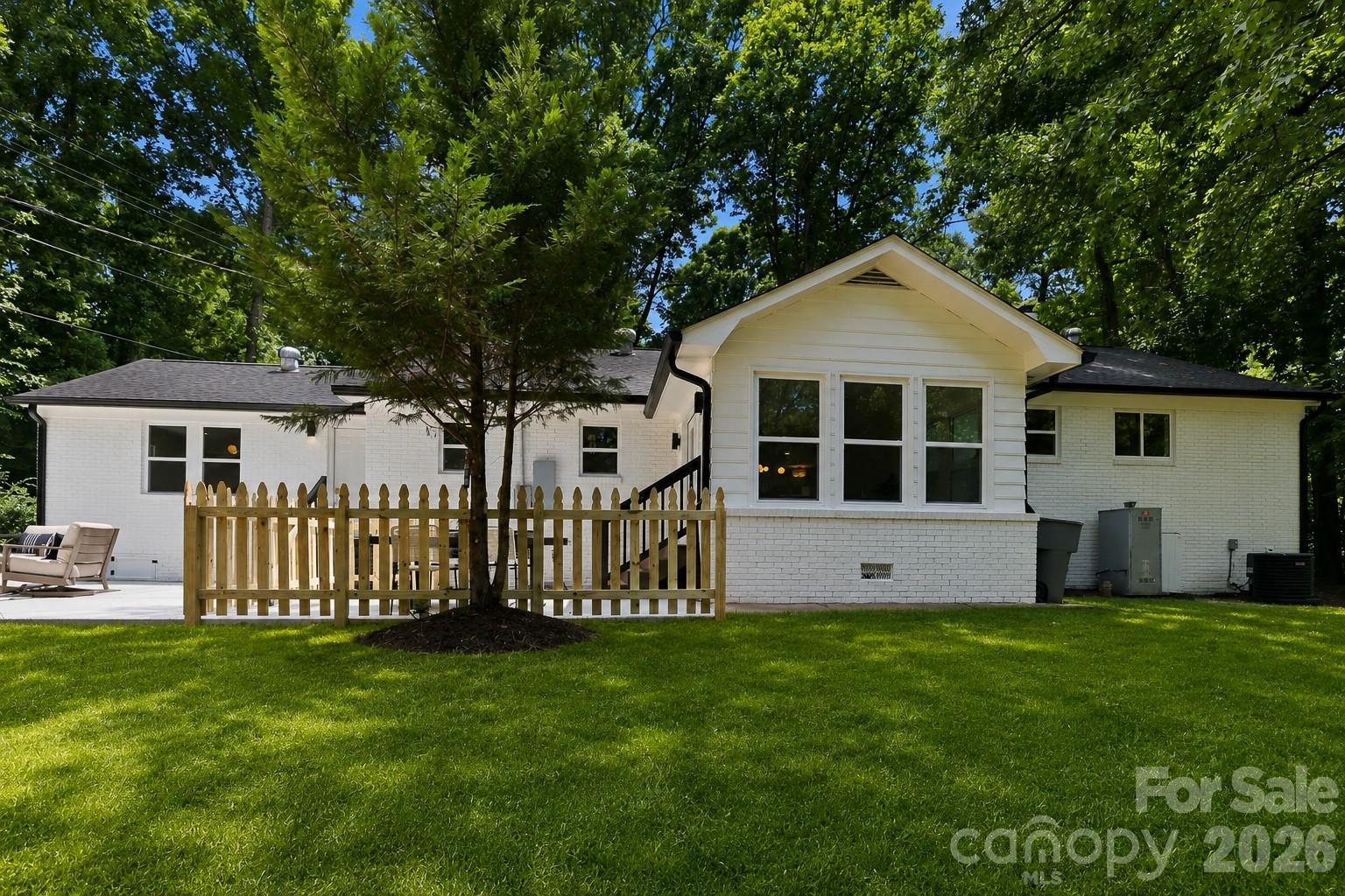 5515 Doncaster Drive Property Photo 26