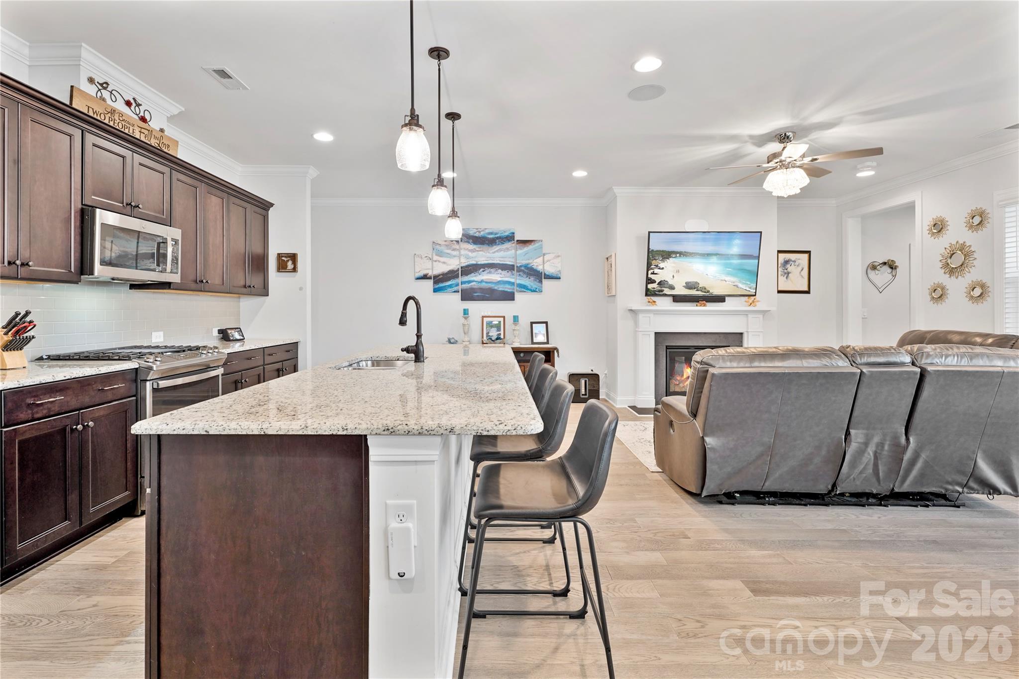 445 Bowline Drive Property Photo 7