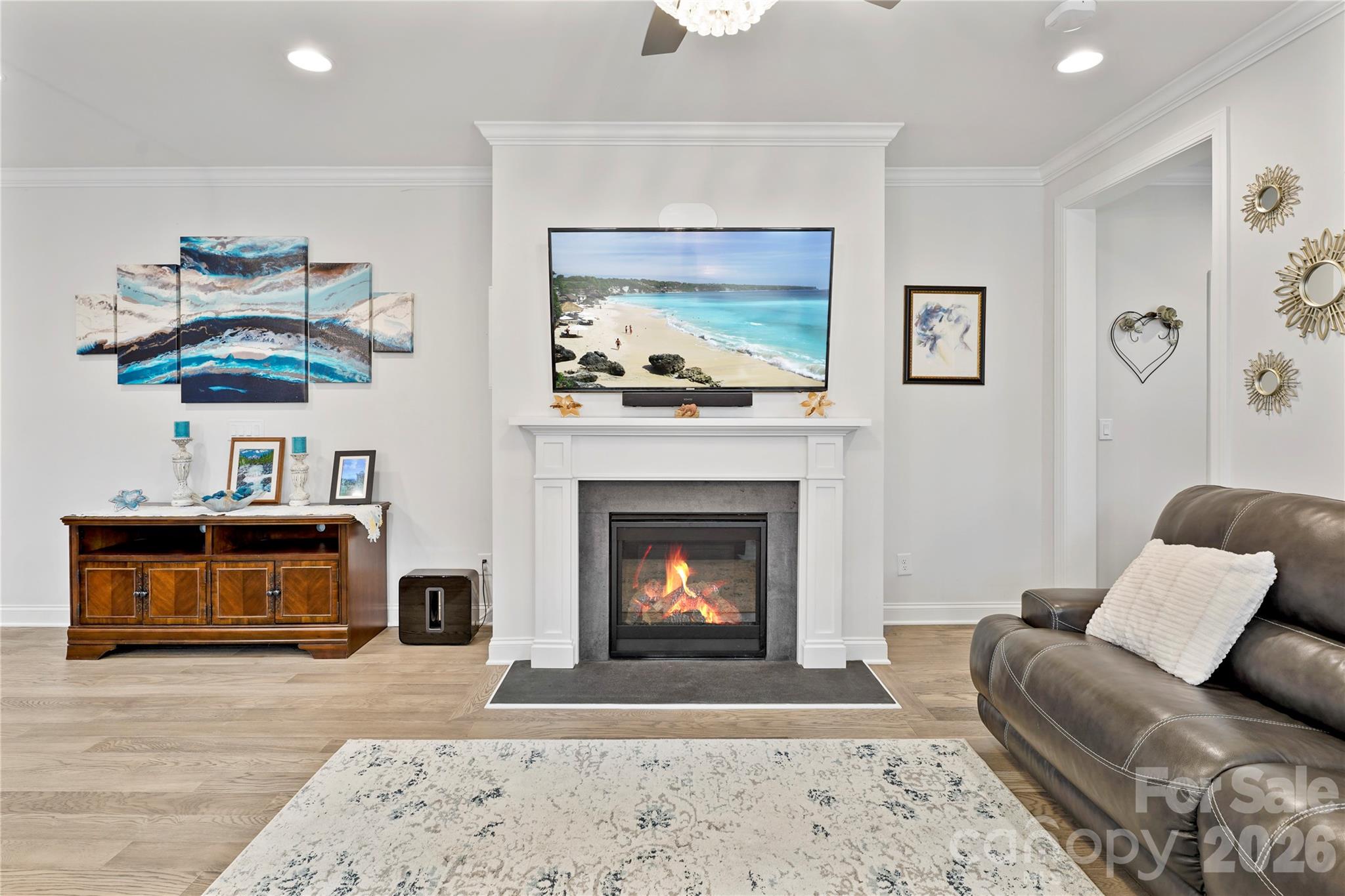 445 Bowline Drive Property Photo 8