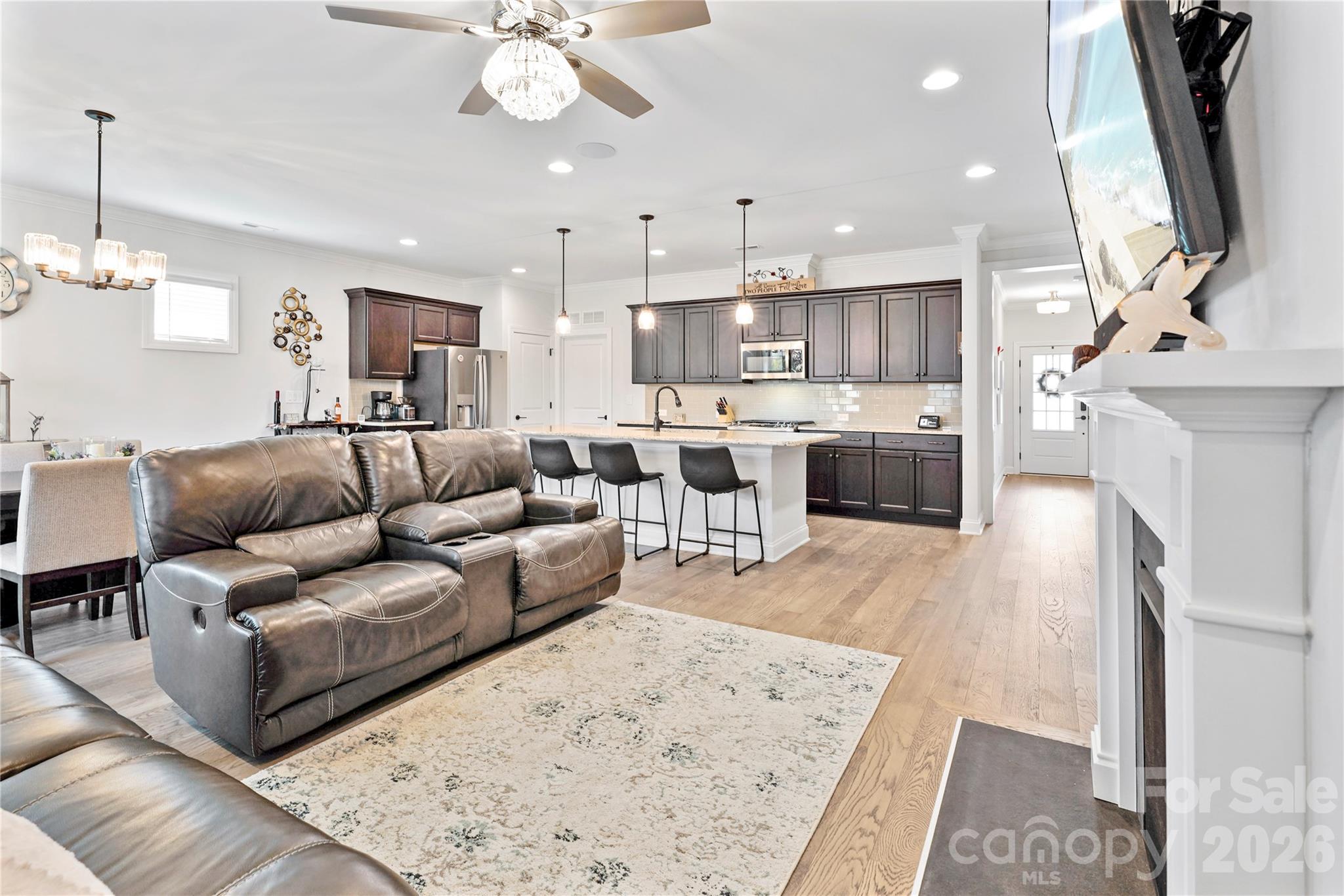 445 Bowline Drive Property Photo 11