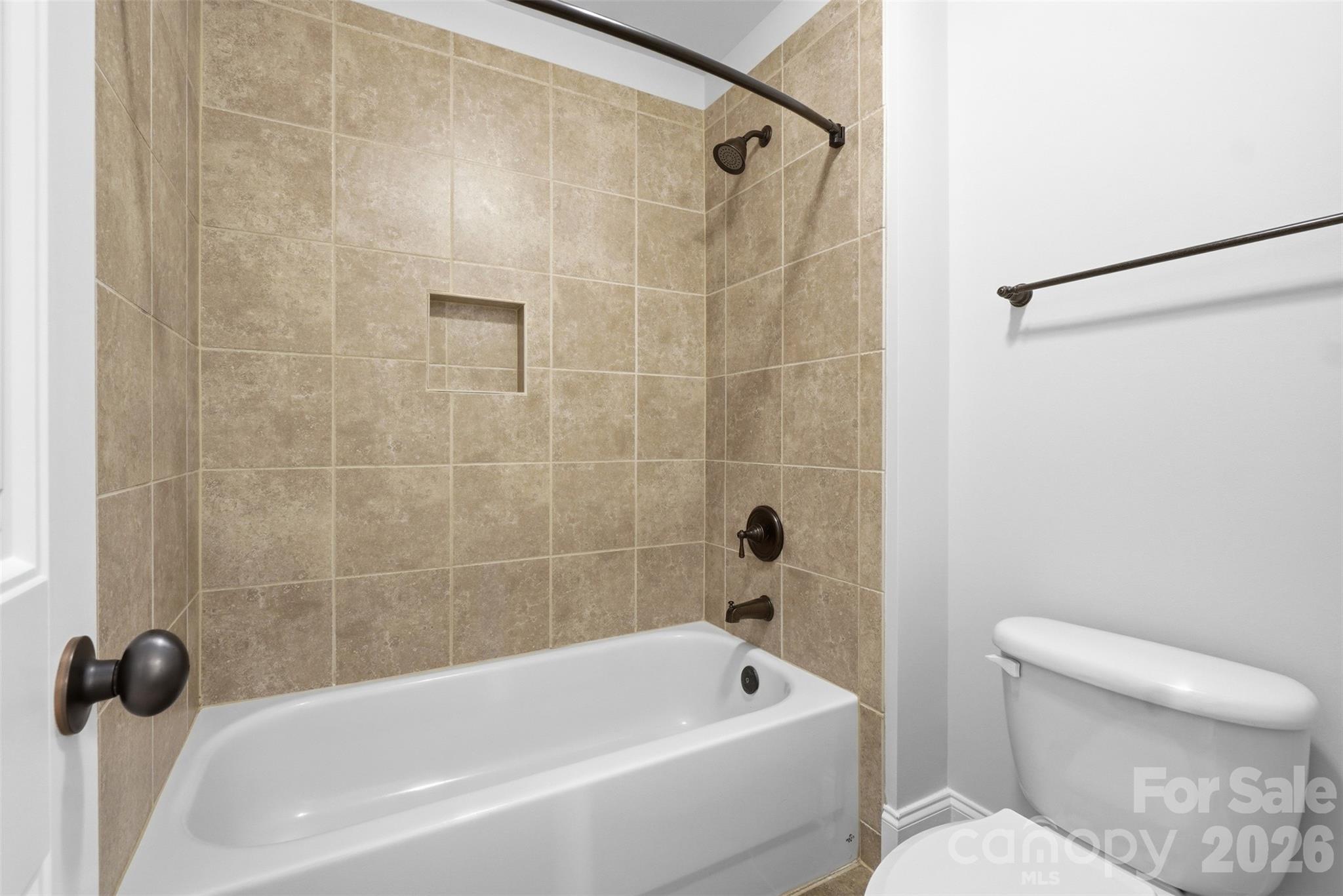 1170 Iyeye Street 104 Property Photo 31