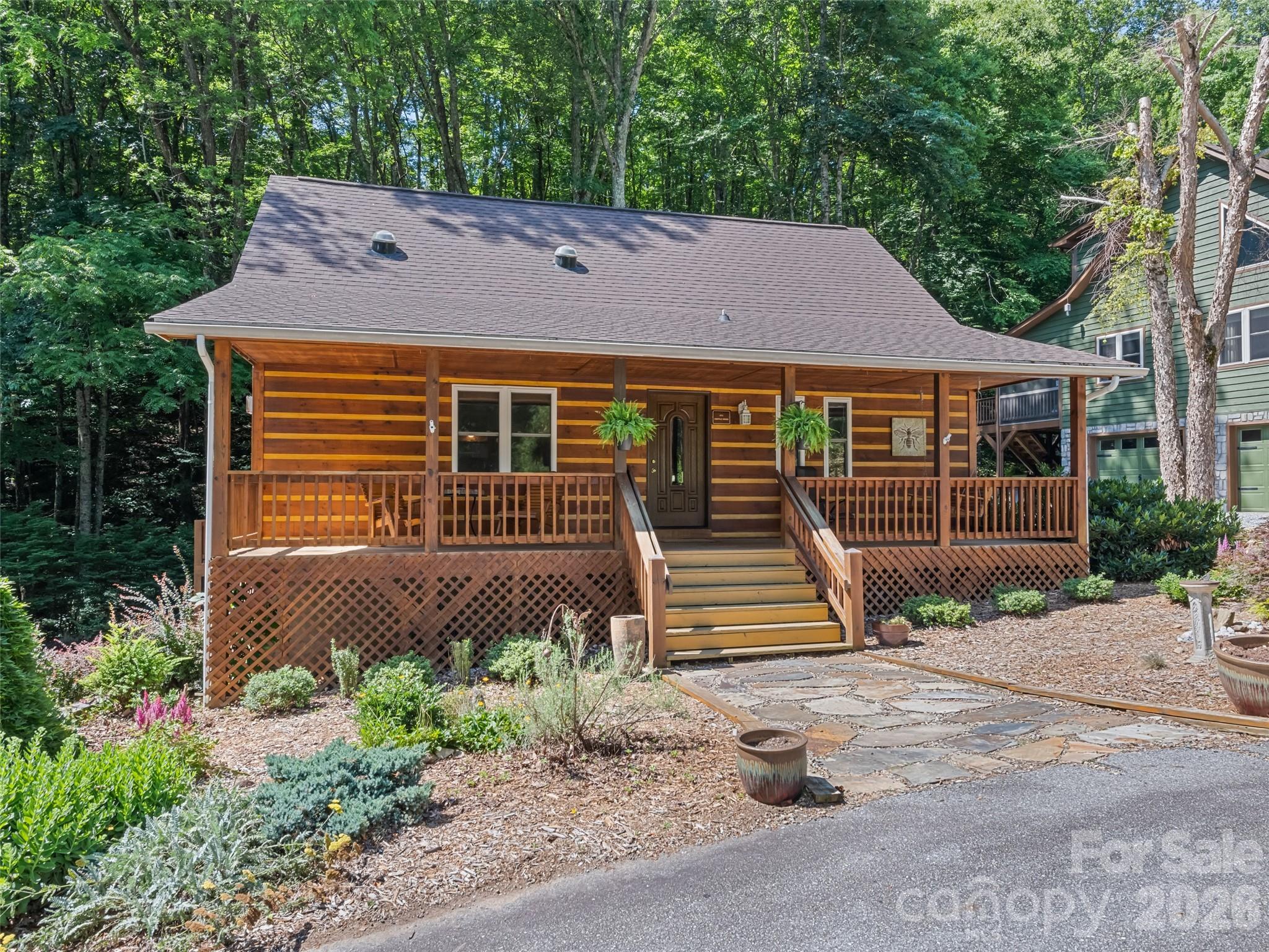 171 Cripple Creek Drive Property Photo 2