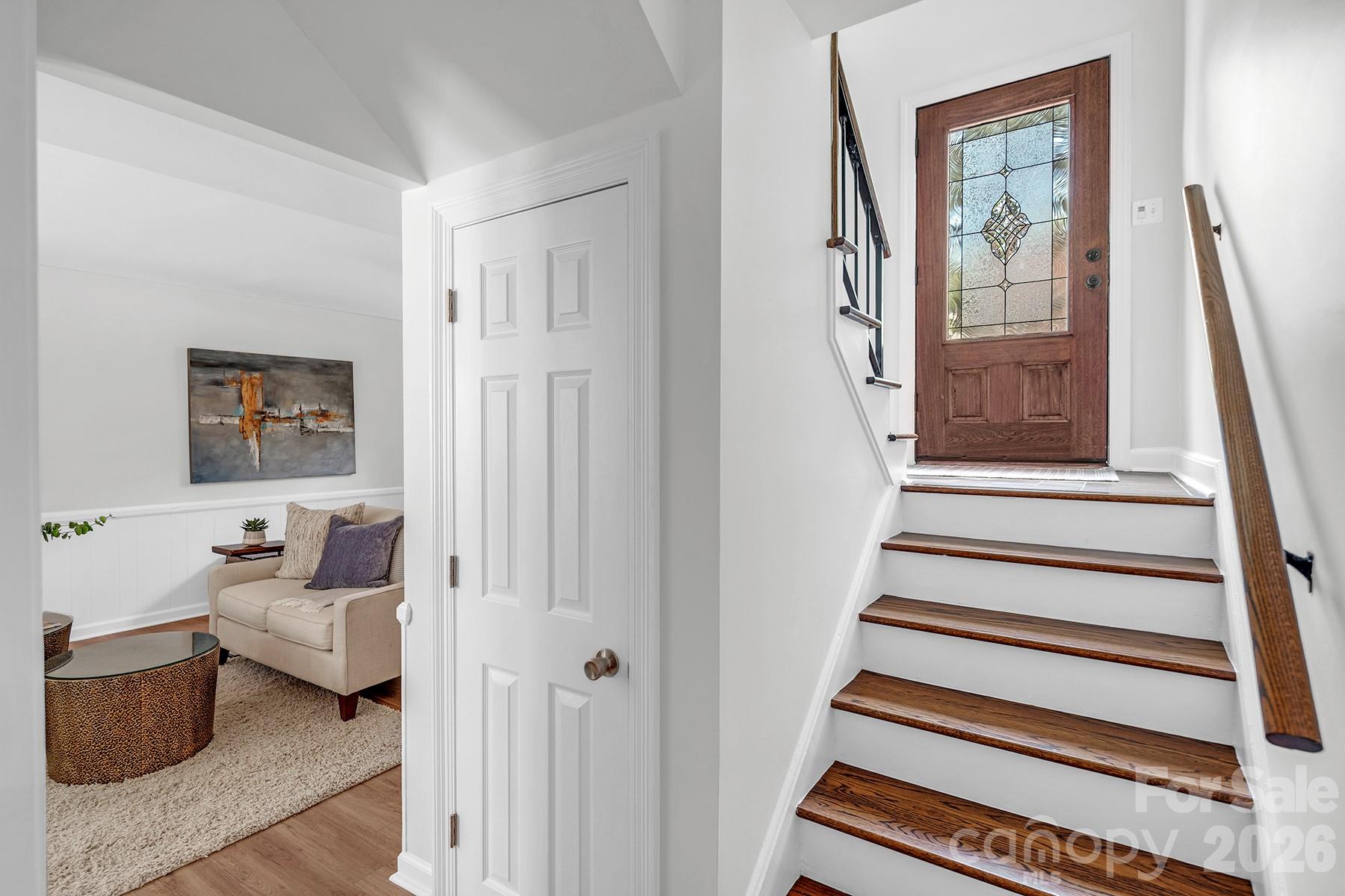7318 Easen Court Property Photo 4