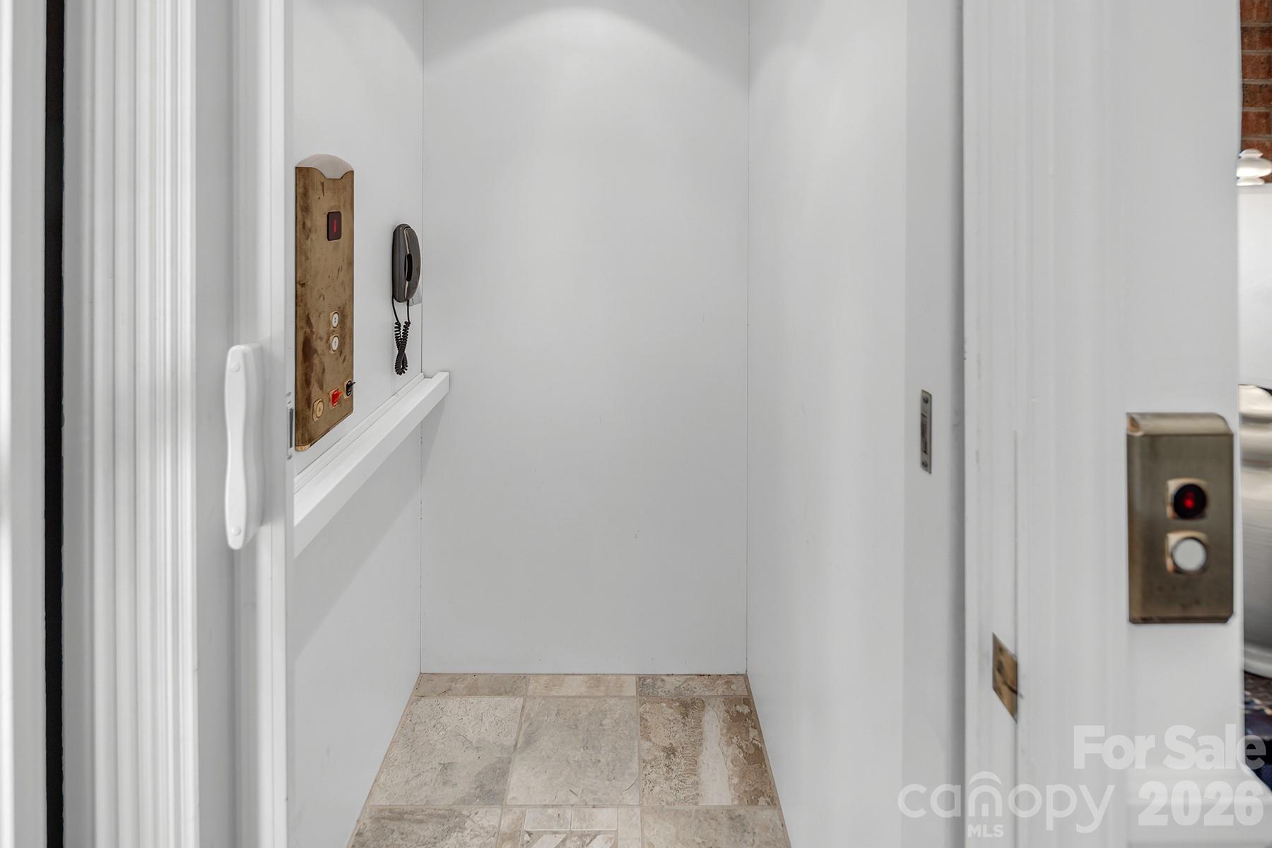 7318 Easen Court Property Photo 23