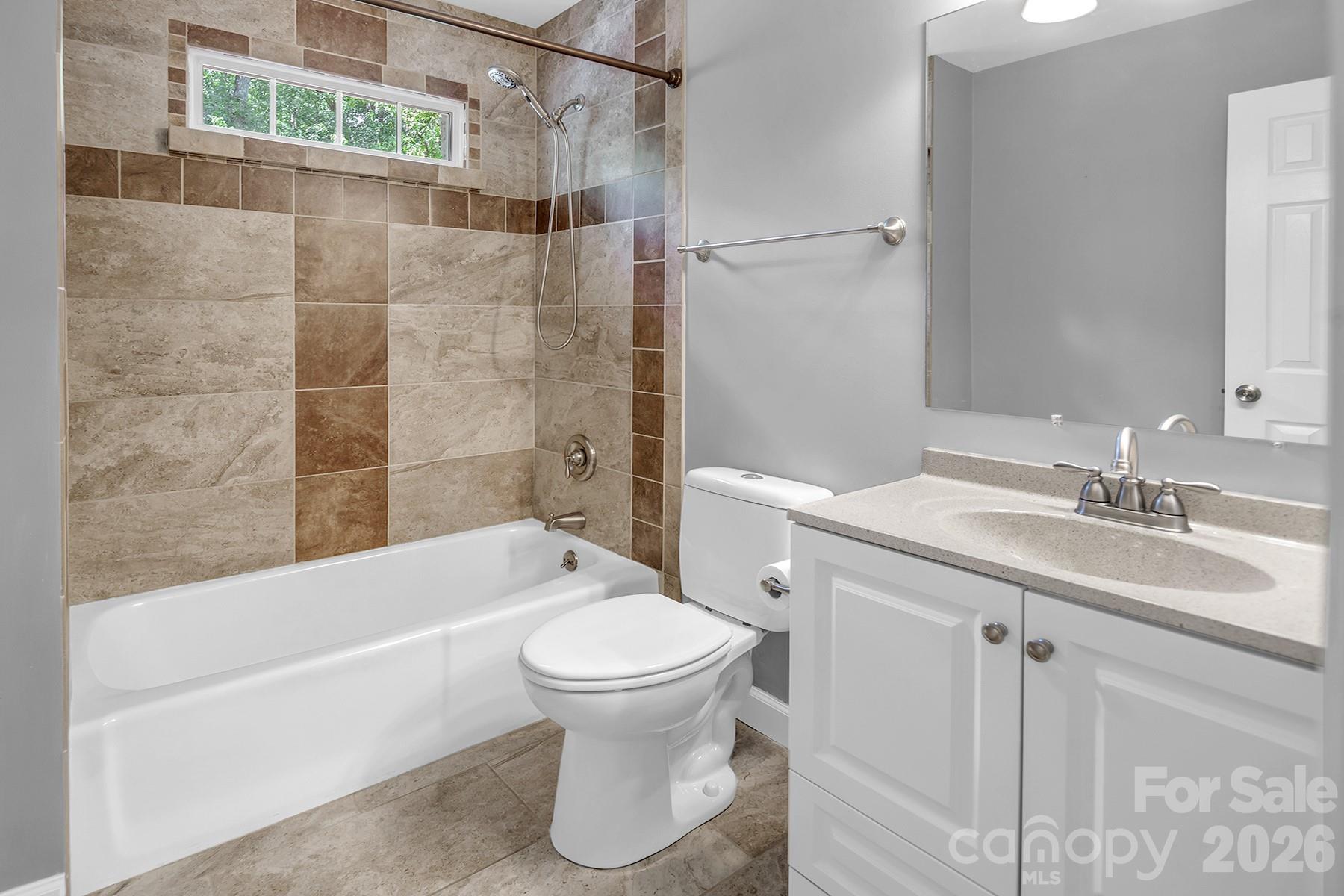 7318 Easen Court Property Photo 27