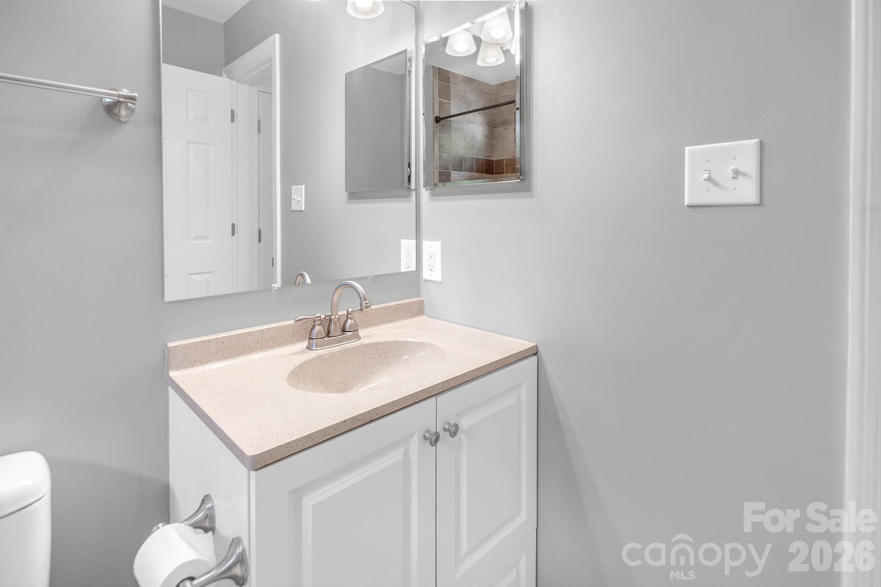 7318 Easen Court Property Photo 28