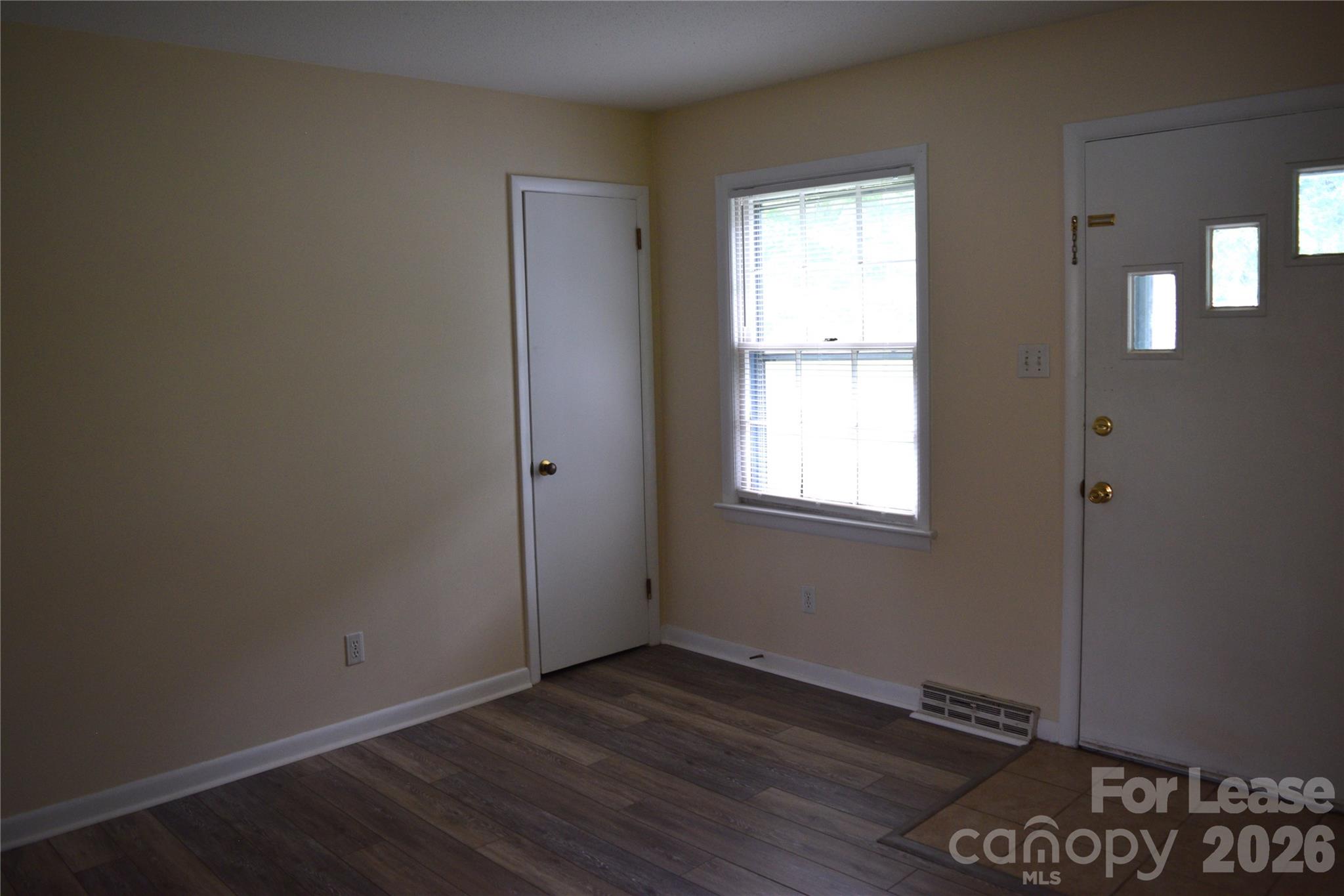 515 Kerr Street Property Photo 3