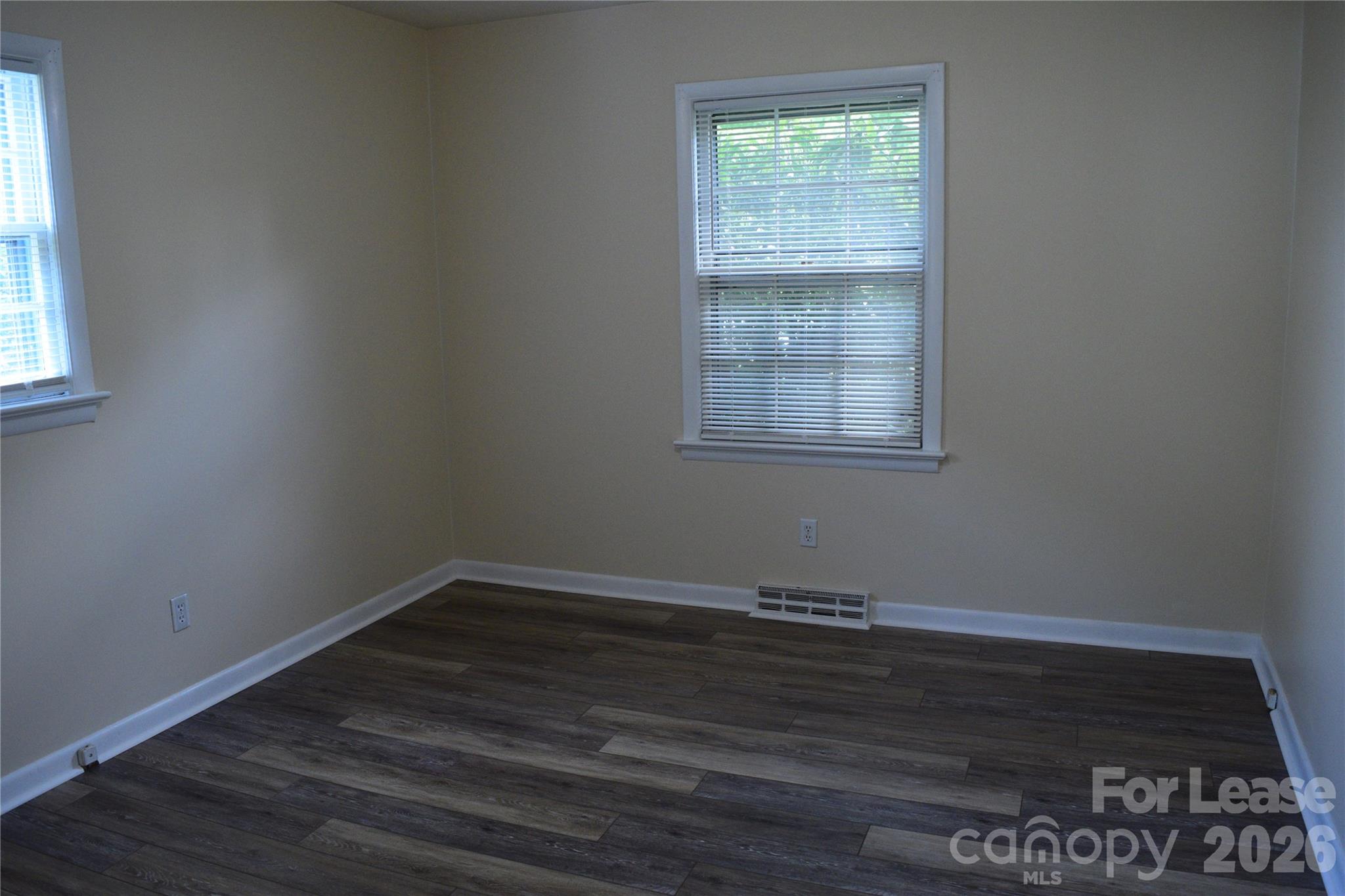 515 Kerr Street Property Photo 16