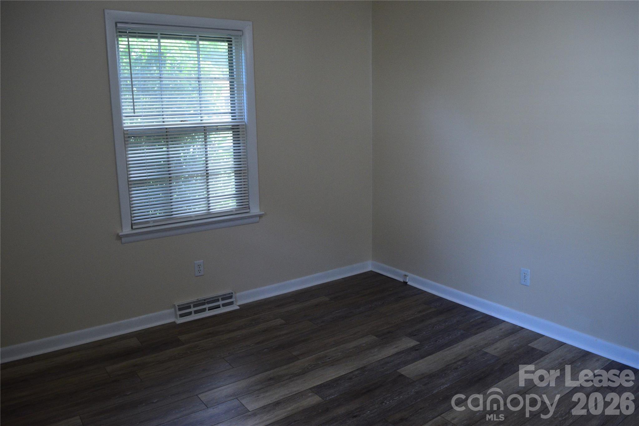 515 Kerr Street Property Photo 17