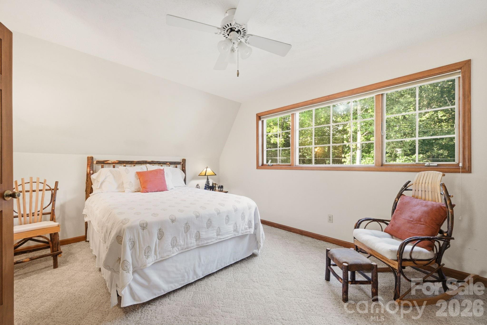 198 Hickory Hill Circle Property Photo 17