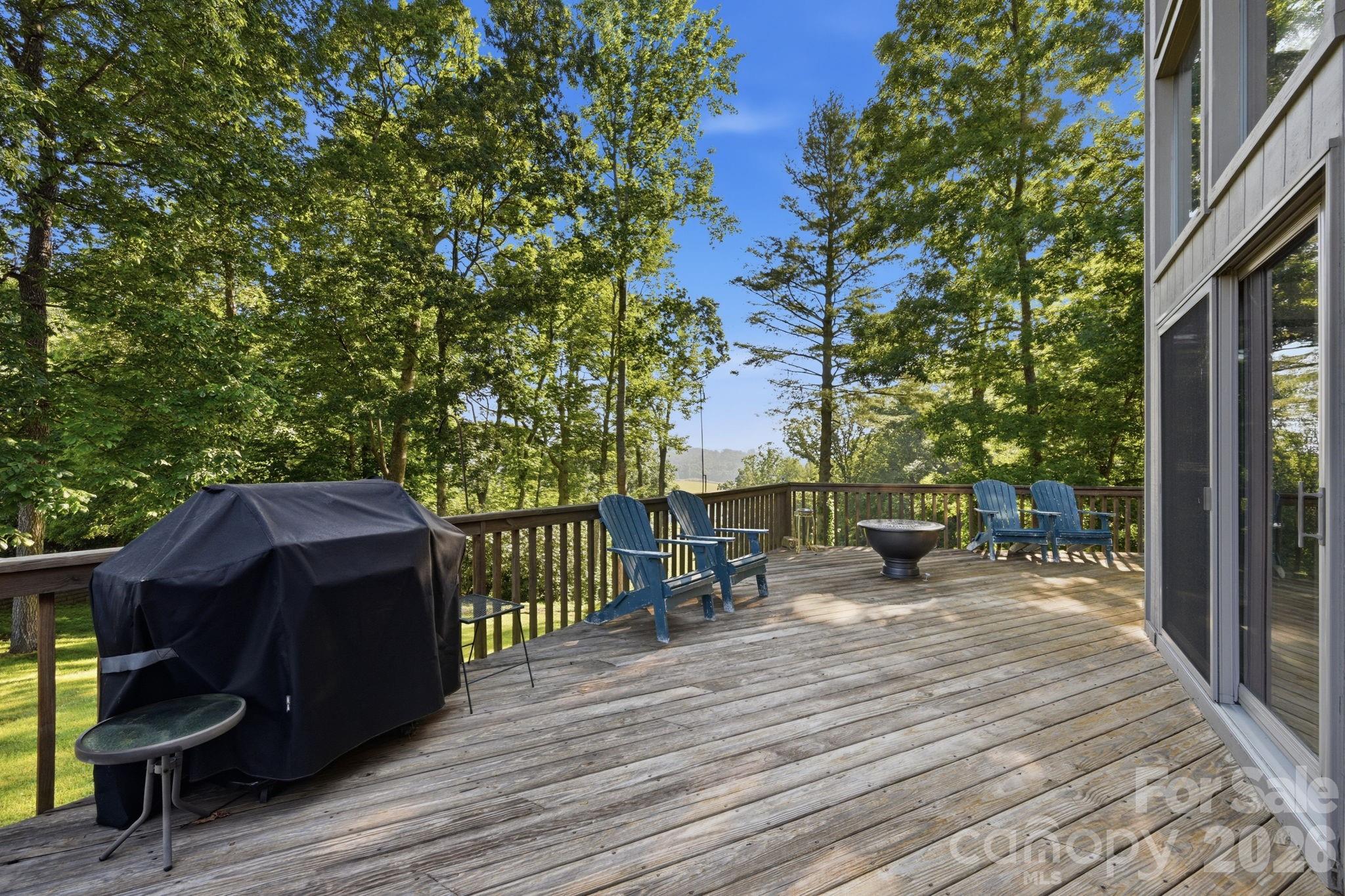 198 Hickory Hill Circle Property Photo 22