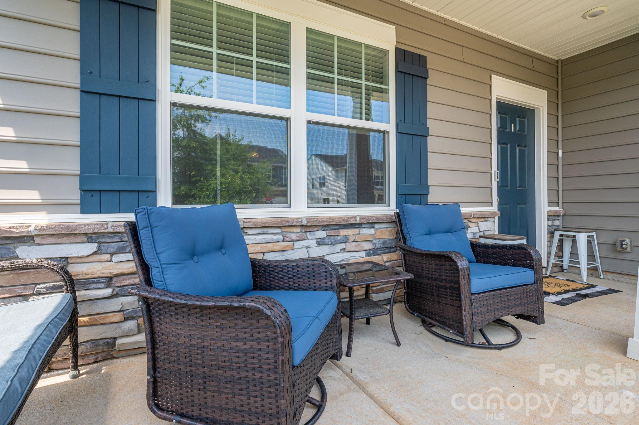 2643 Swamp Chestnut Oak Drive Property Photo 4