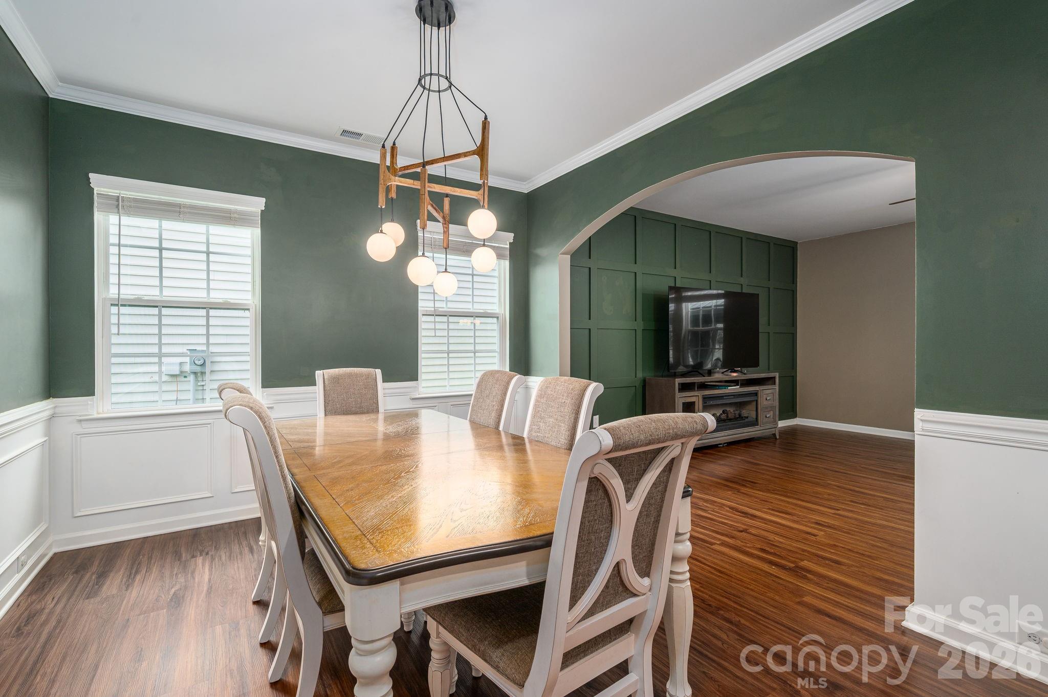 2643 Swamp Chestnut Oak Drive Property Photo 9