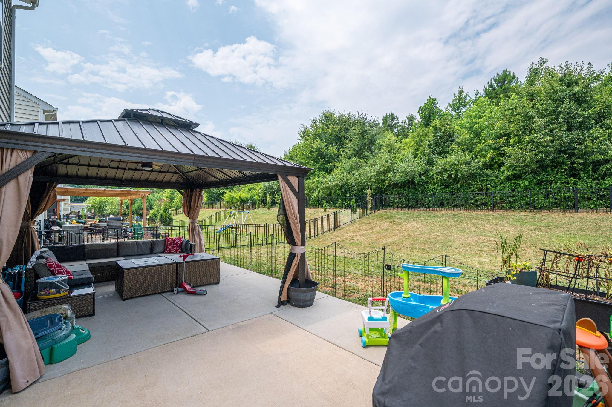 2643 Swamp Chestnut Oak Drive Property Photo 39