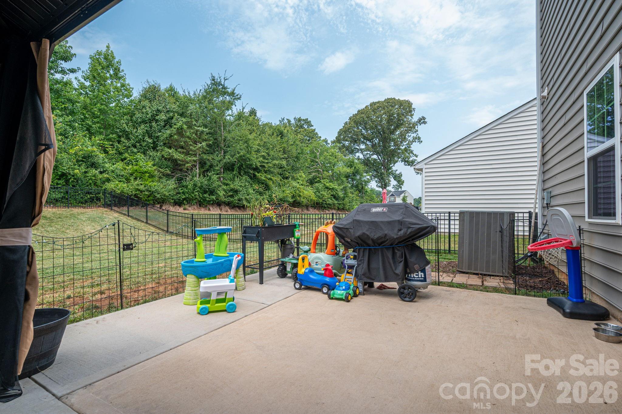 2643 Swamp Chestnut Oak Drive Property Photo 40