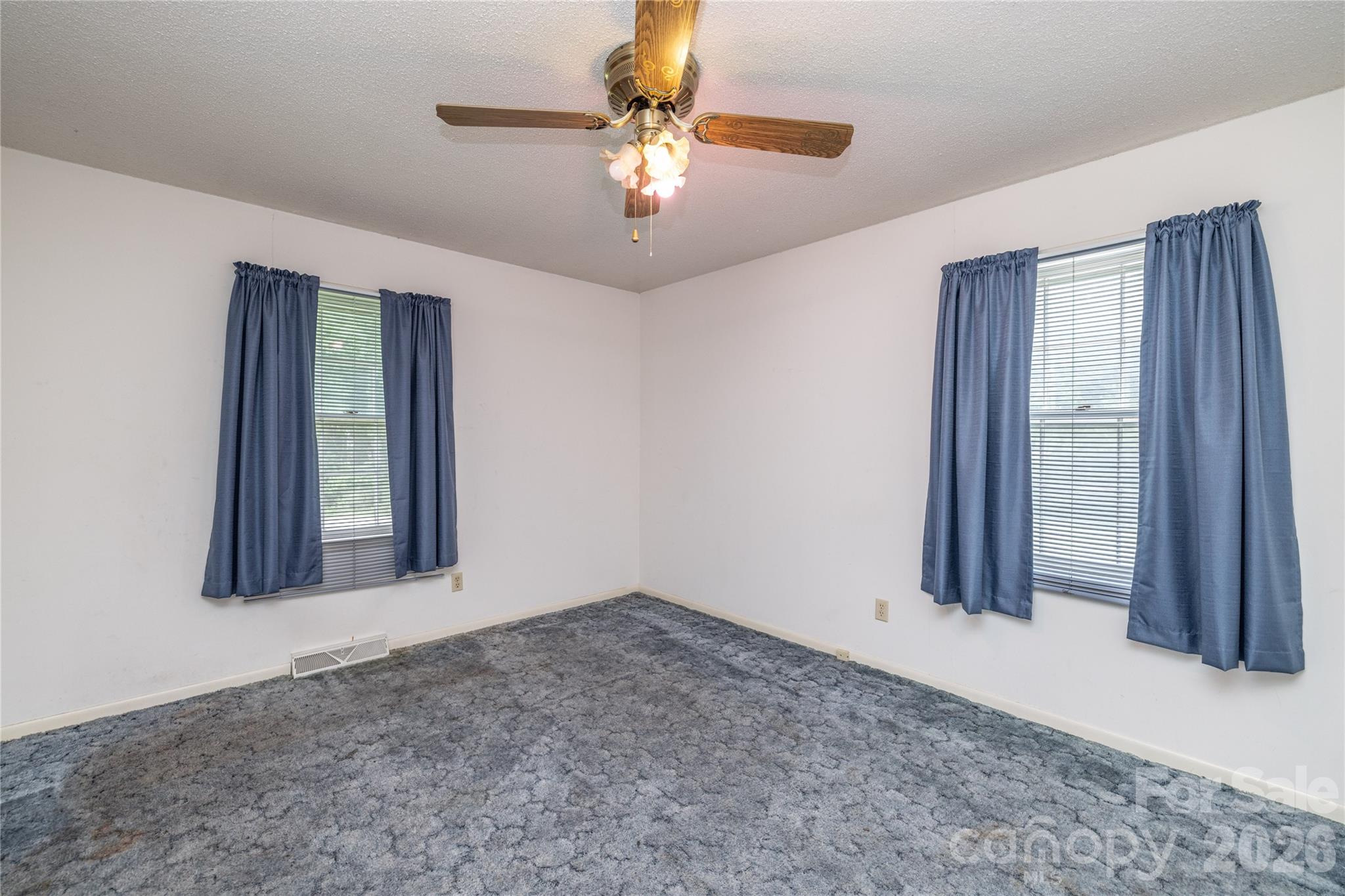 2209 Woodhurst Lane Property Photo 19