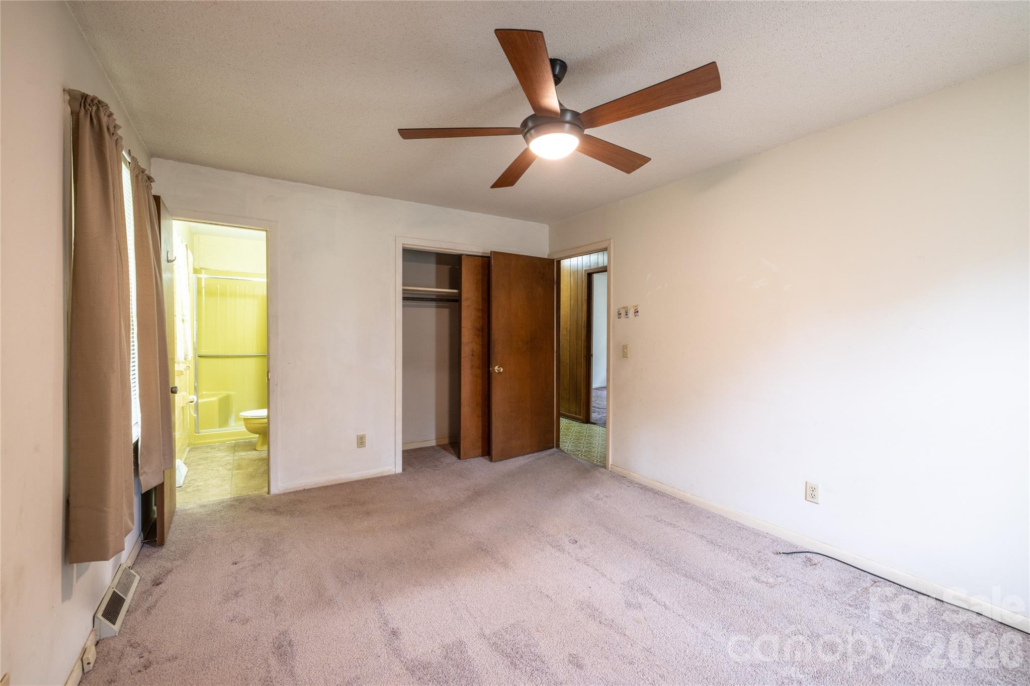 2209 Woodhurst Lane Property Photo 20