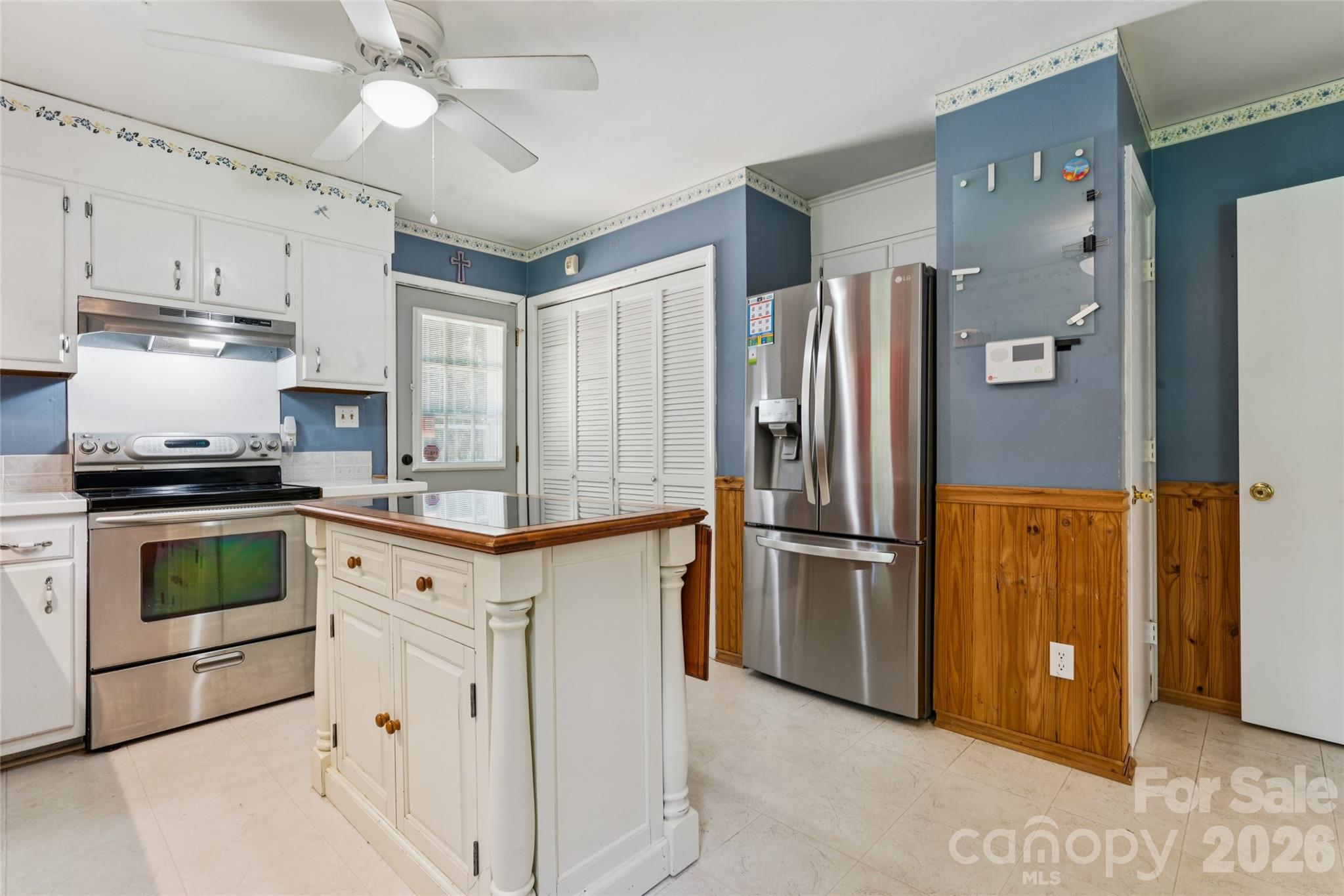 10219 Mountain Apple Drive Property Photo 21