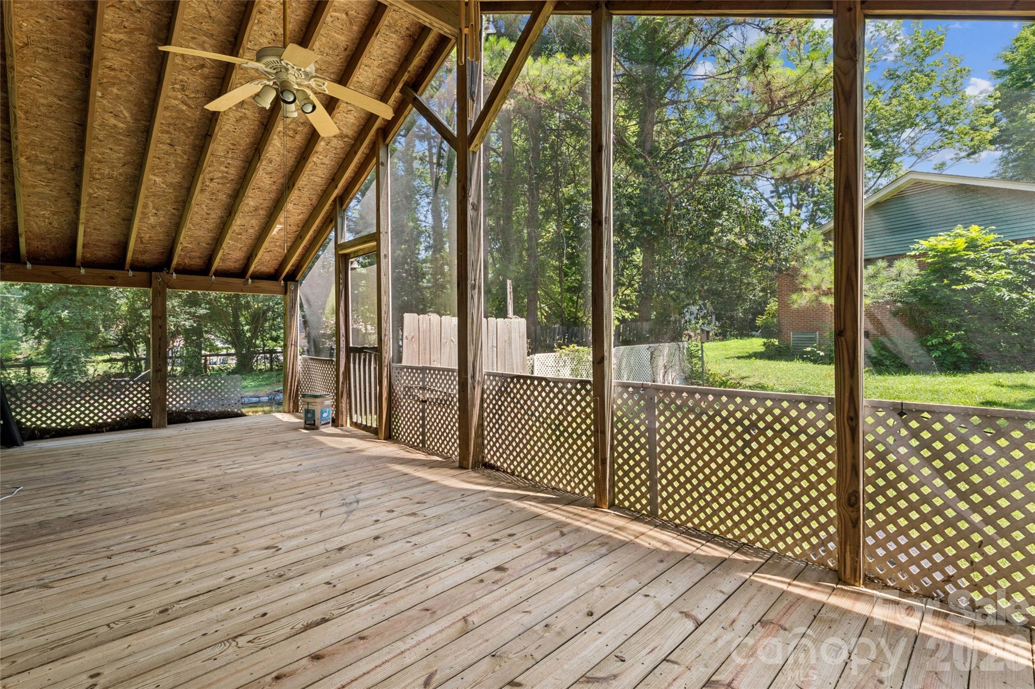 10219 Mountain Apple Drive Property Photo 35
