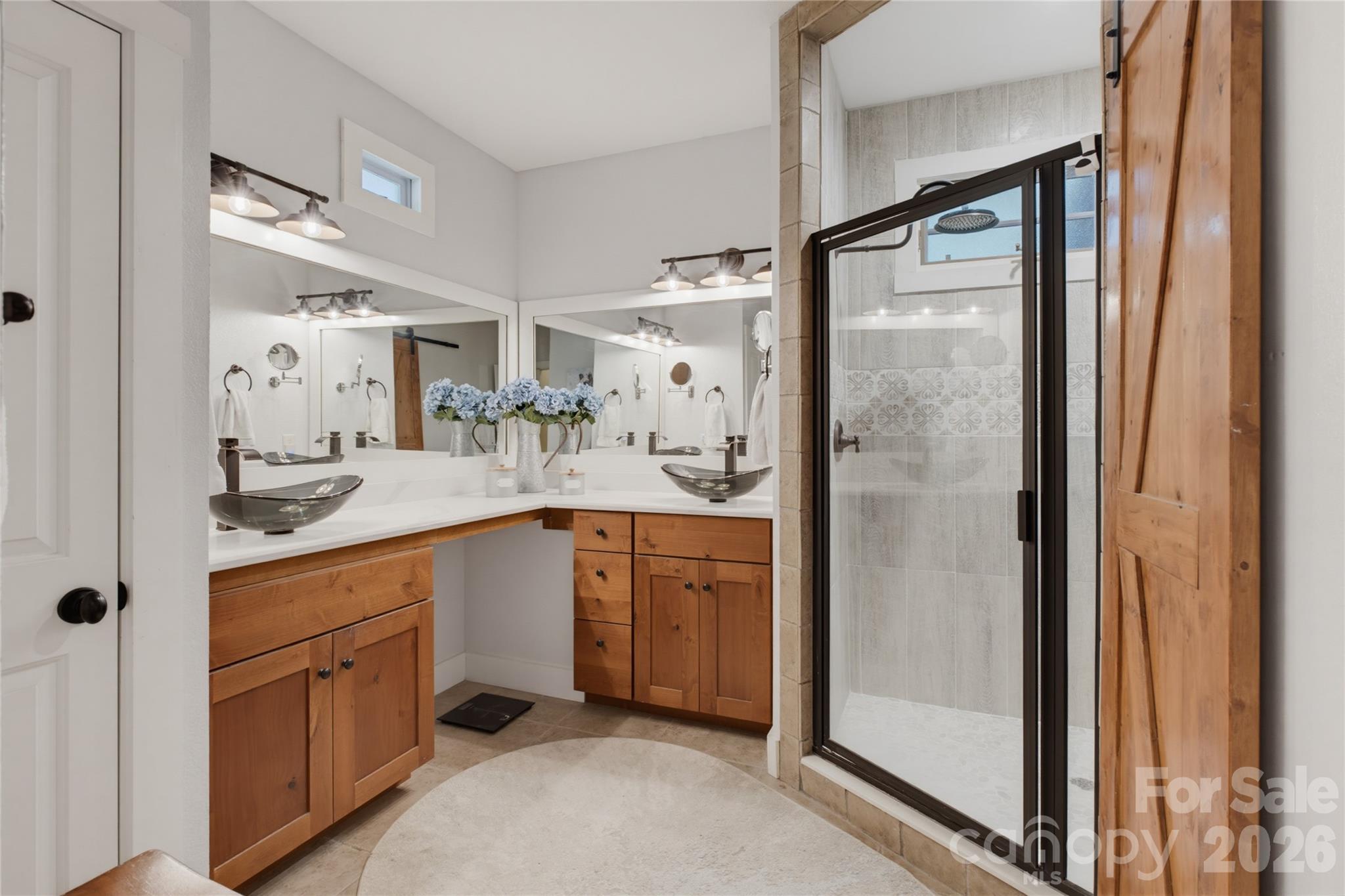 325 Hedgewood Drive Property Photo 13