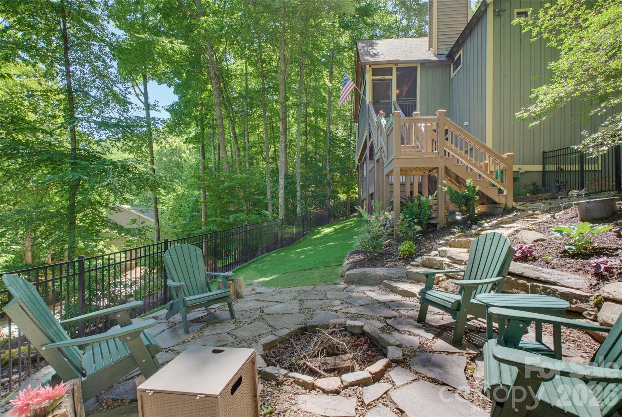 325 Hedgewood Drive Property Photo 40