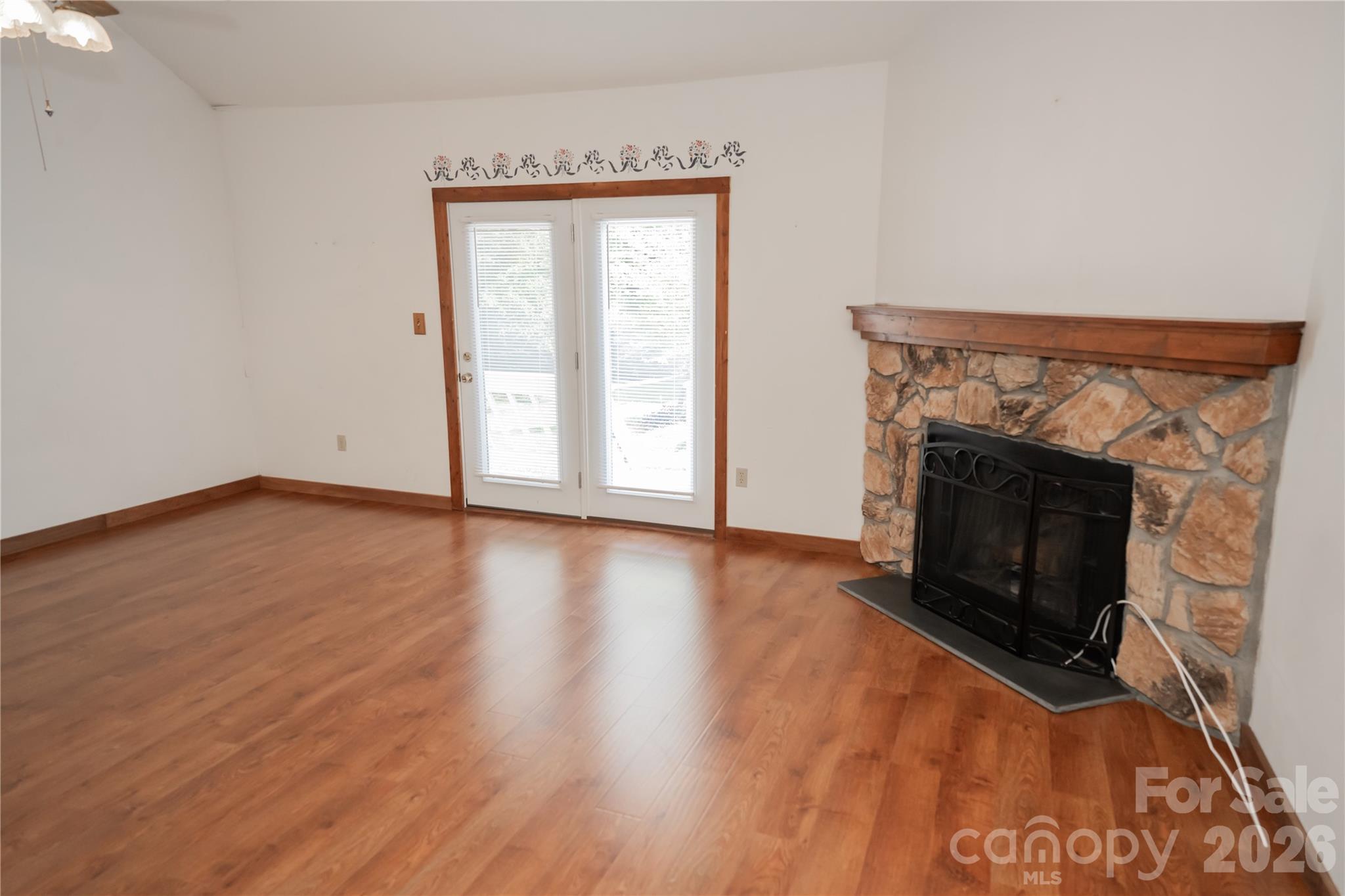 100 Willow Run Drive 17 Property Photo 2