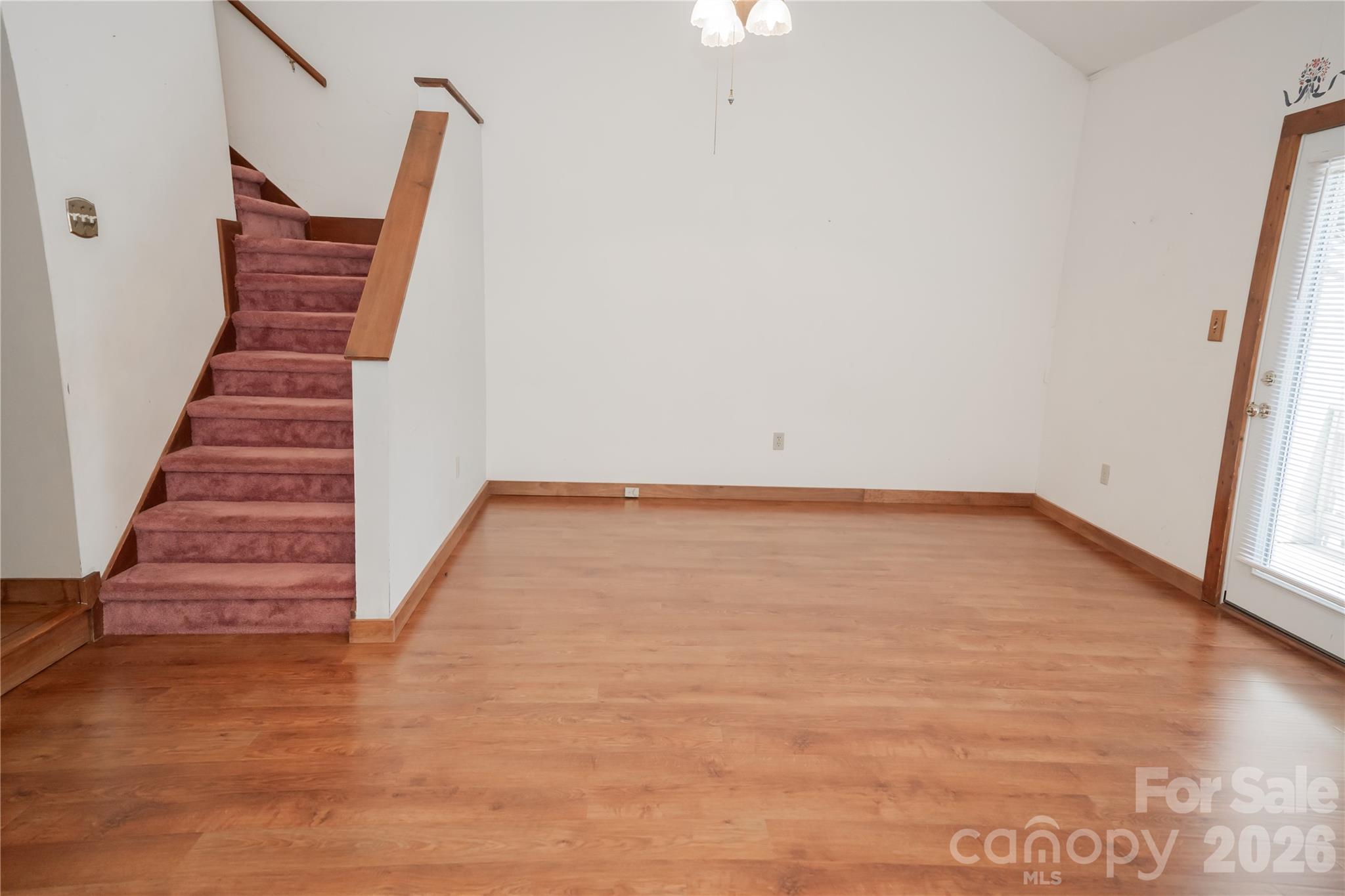 100 Willow Run Drive 17 Property Photo 4