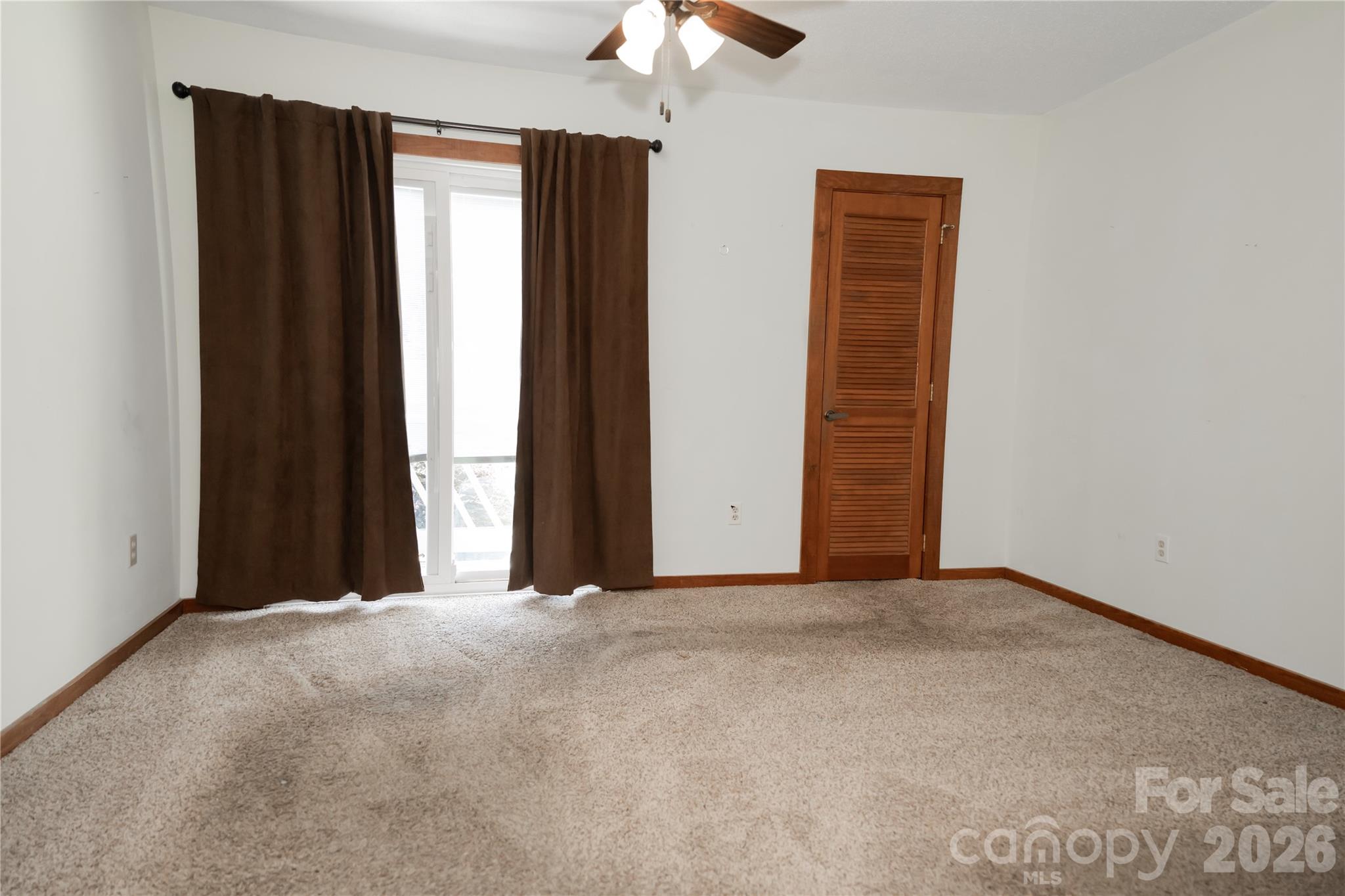 100 Willow Run Drive 17 Property Photo 11