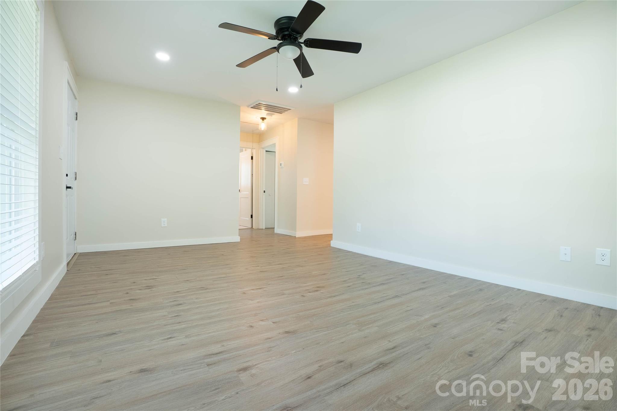 512 Florence Avenue Property Photo 9