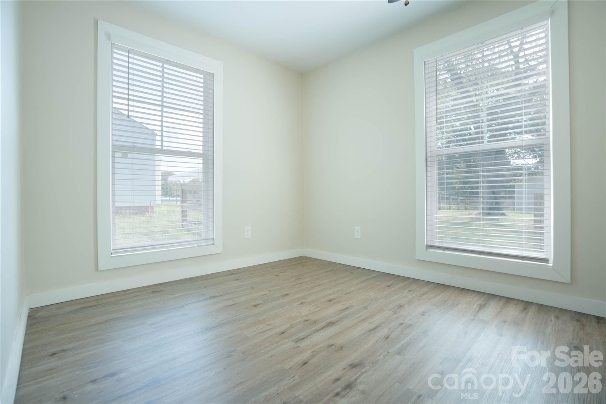 512 Florence Avenue Property Photo 19