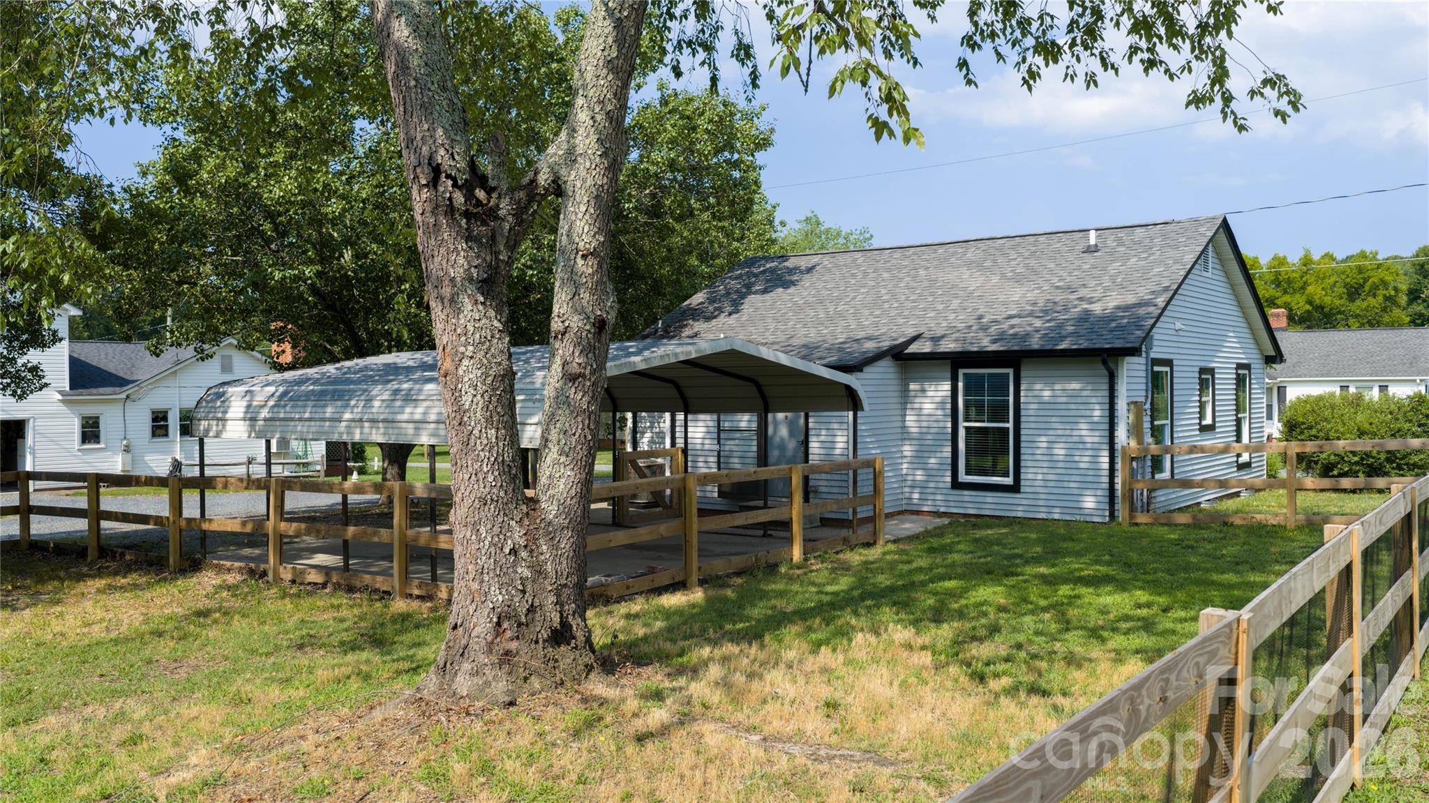 512 Florence Avenue Property Photo 23