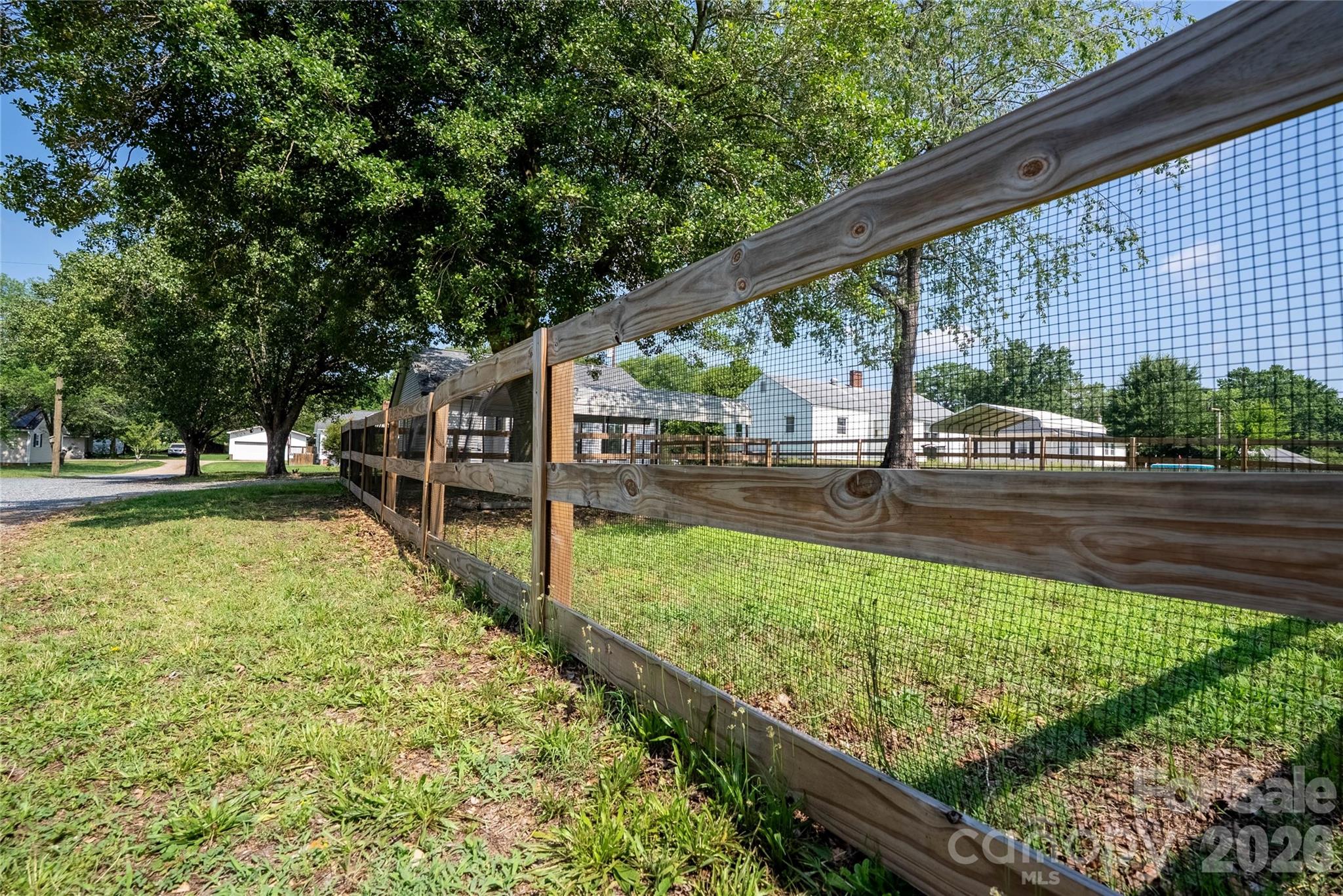 512 Florence Avenue Property Photo 28
