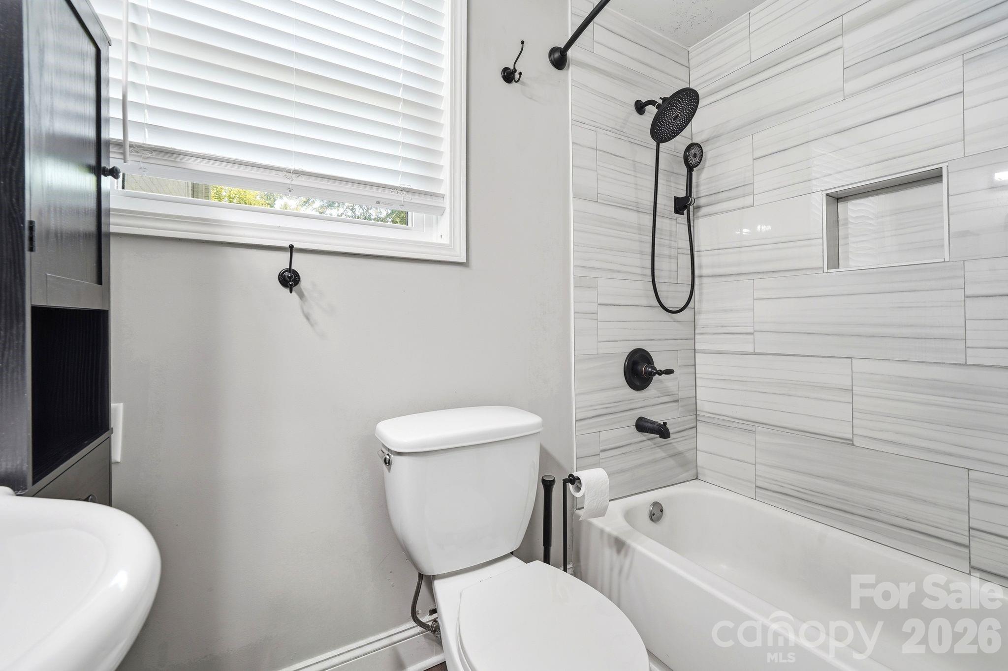 7552 Idlewild Road Property Photo 20