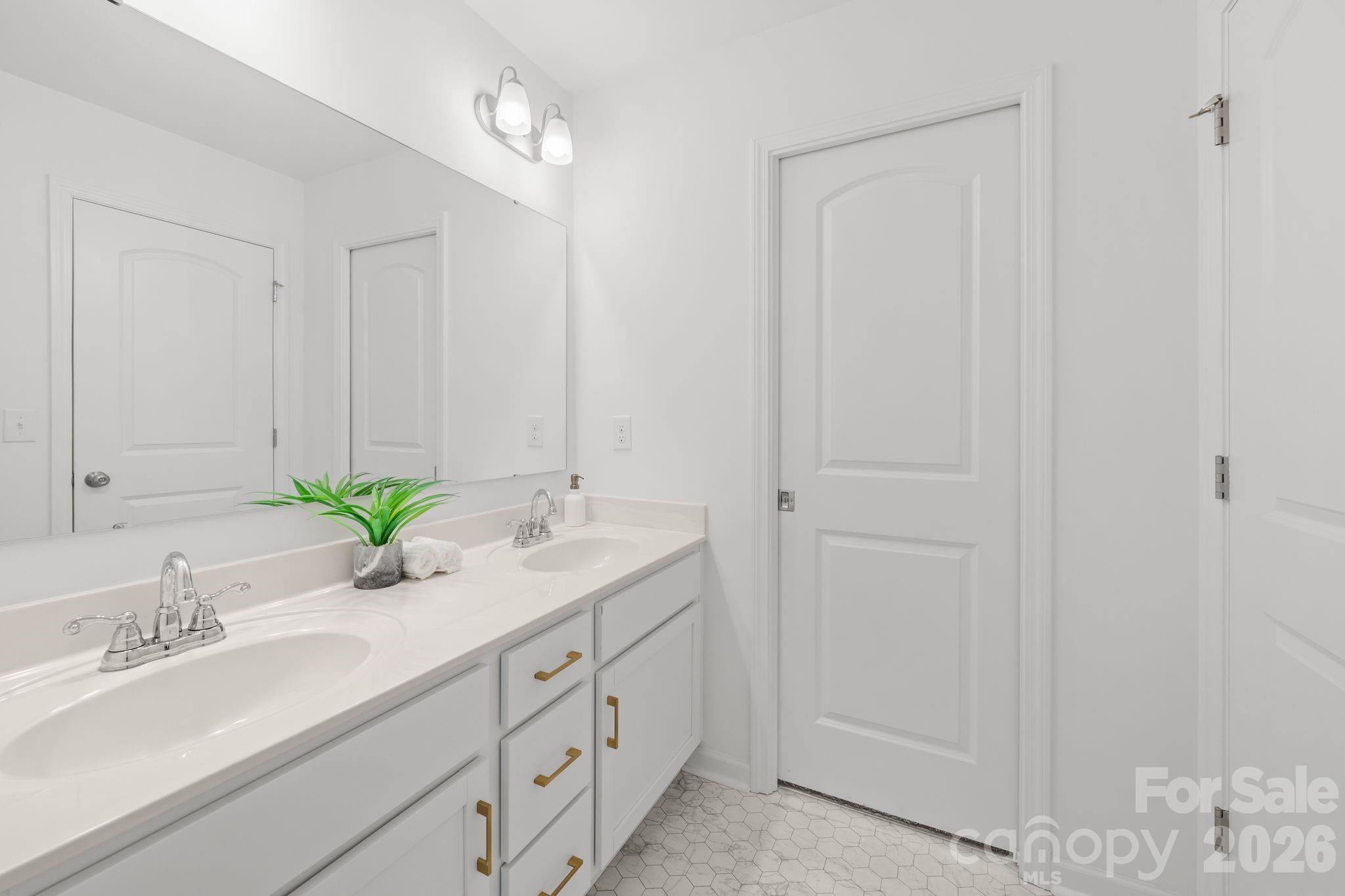 227 Redondo Drive Property Photo 26